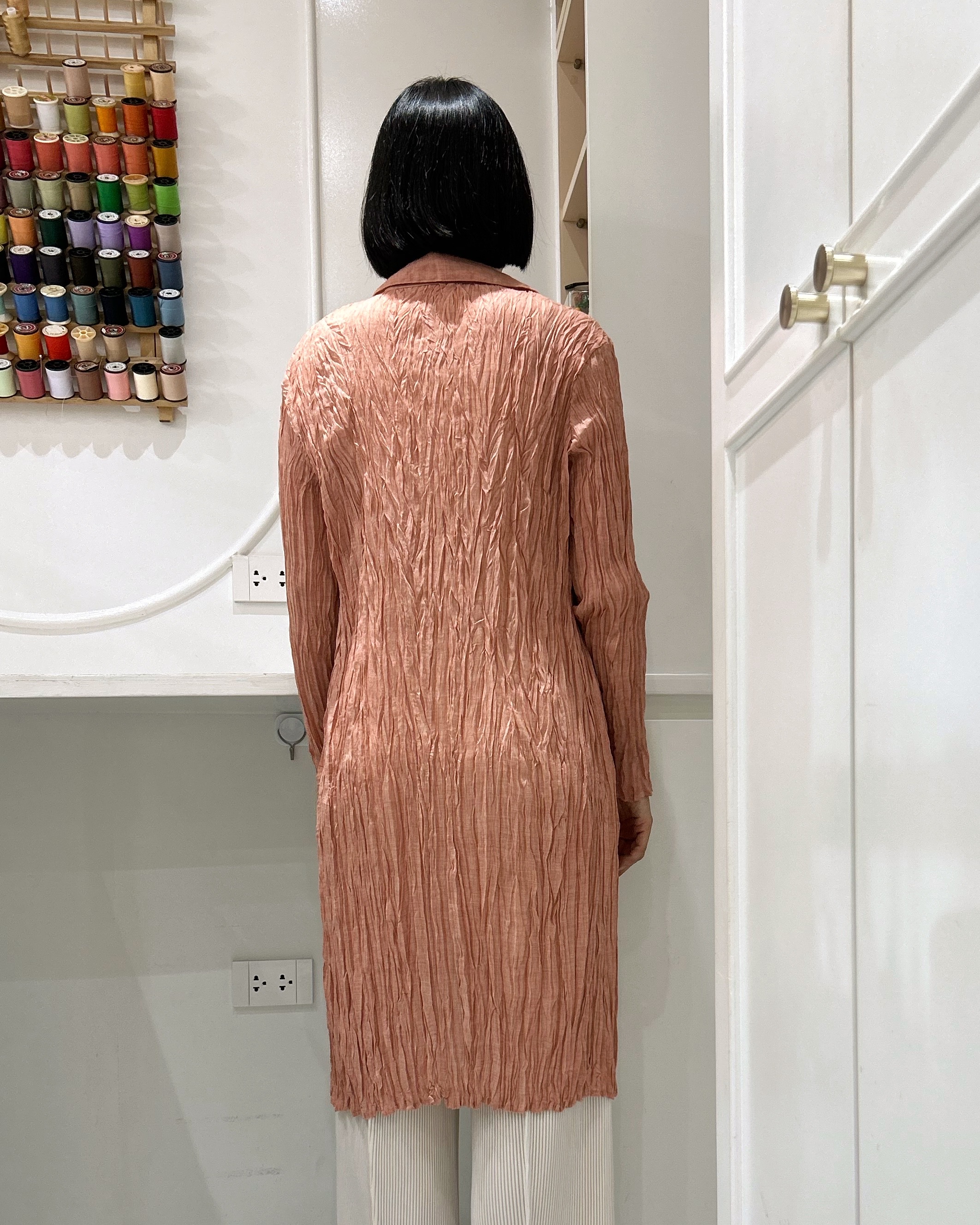 ปรับราคาลง20%!! 2MUAY รุ่น GJO10364 เสื้ออัดพลีทคุณภาพ LONG SLEEVE SHIRT COLLAR CRINKLE PLEATED TOP 4 สี FREE SIZE