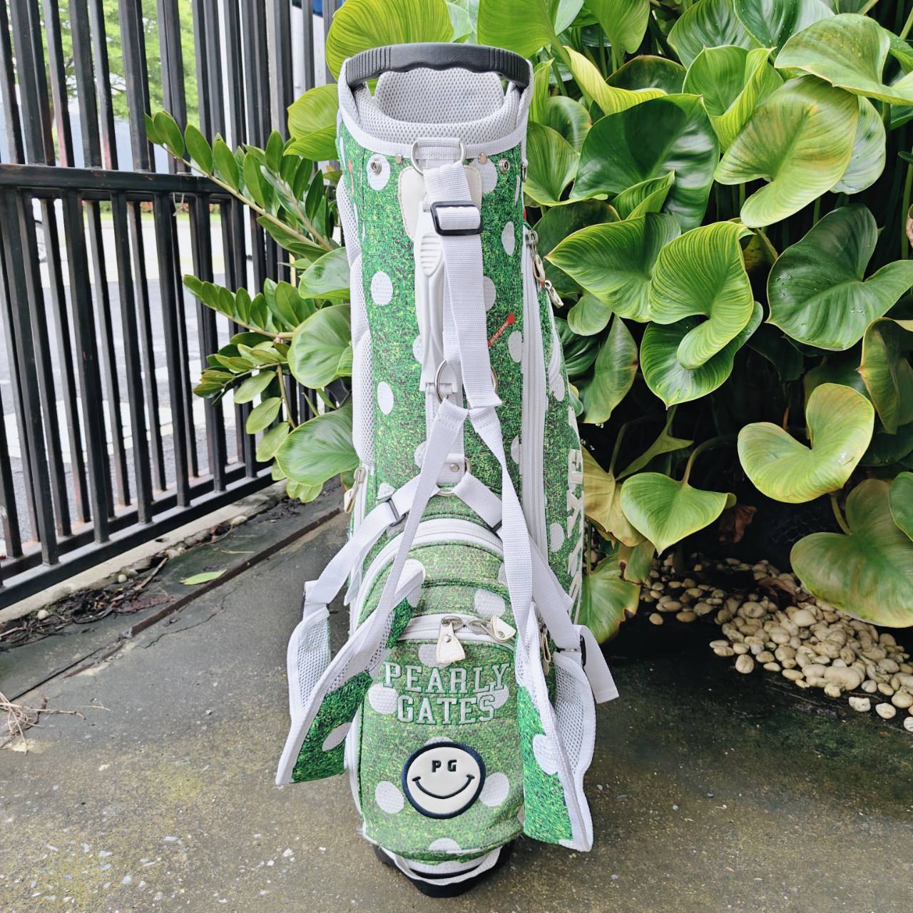 ถุงกอล์ฟ PEARLY GATES 89 เท่ห์มาก ของแท้ มือสอง สภาพตามรูปเลยค่ะ