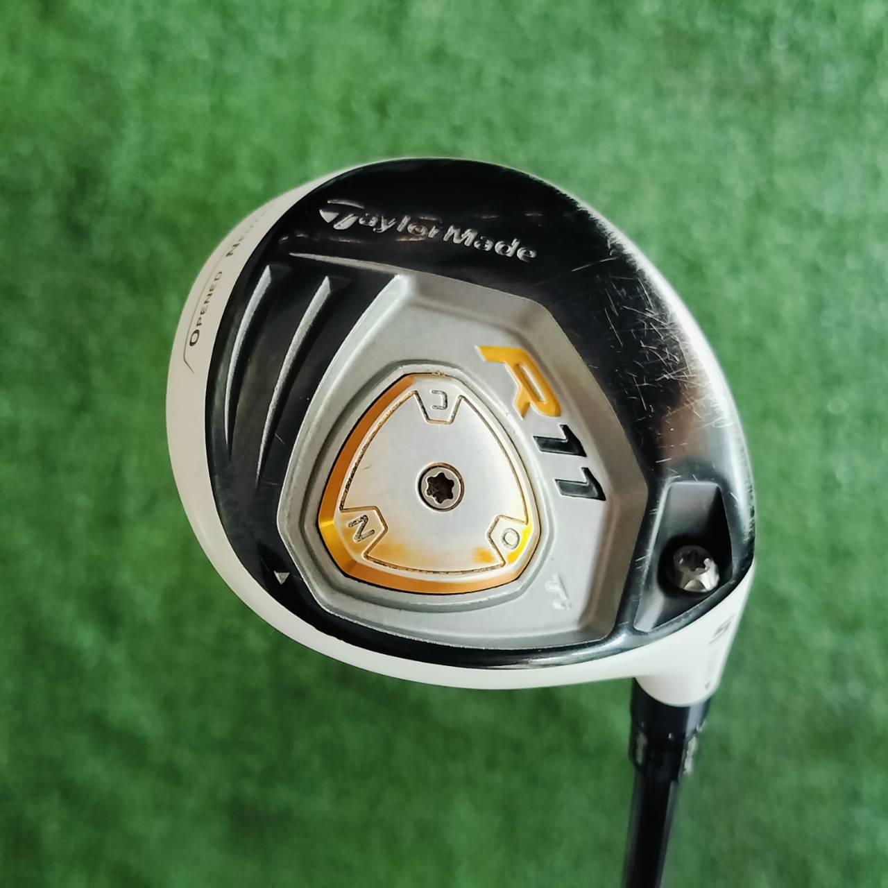 FW5 TAYLORMADE R11 รุ่น Ti หน้าเด้ง ก้าน FUJIKURA MOTORE FLEX SR องศา 19 ตีไกลมากๆ ตีง่าย ไม้กอล์ฟพรีเมี่ยมมือสอง ของแท้ By NakaraLuxurious