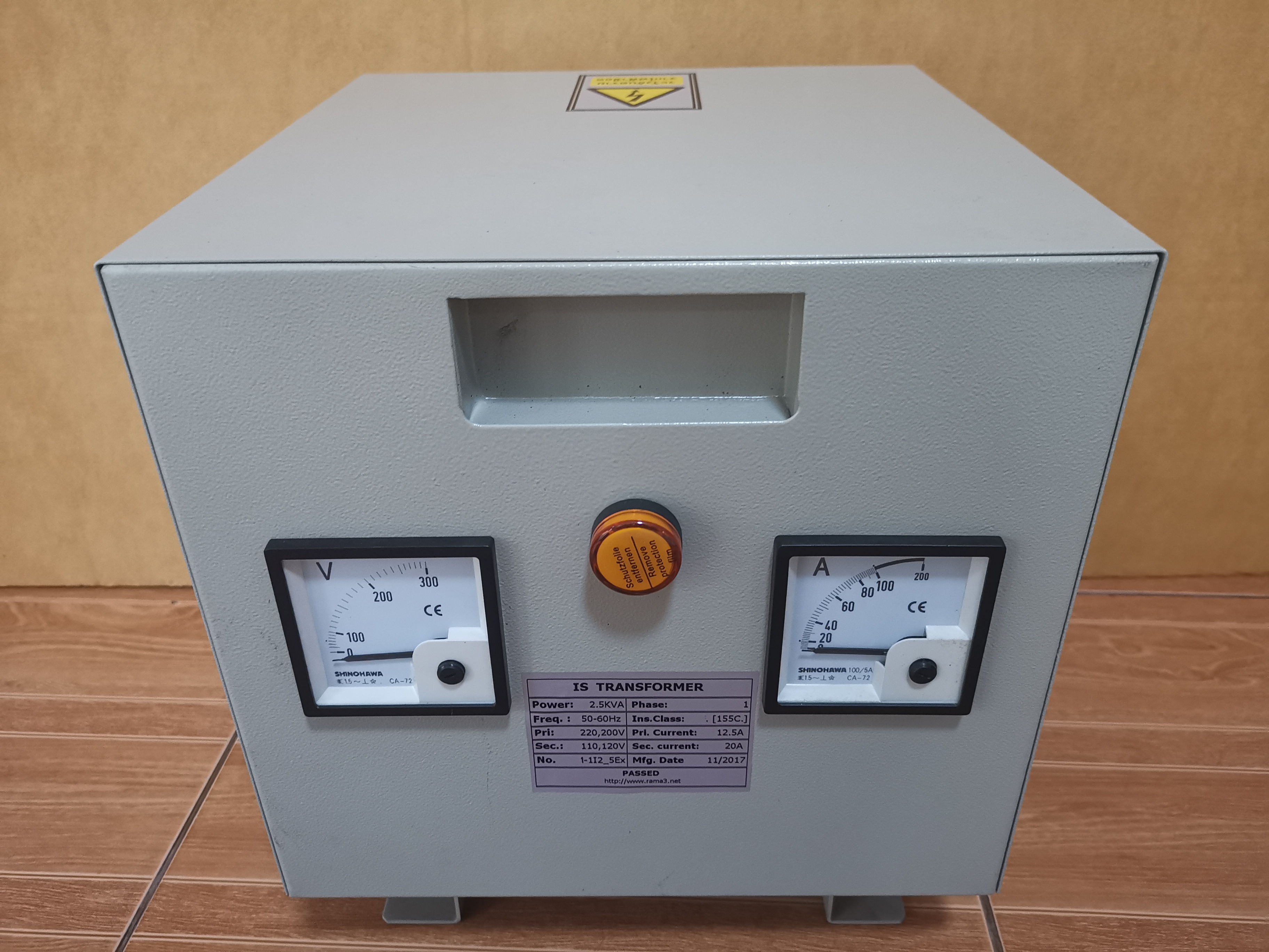 หม้อแปลง 380V 220v 200V 1.5KVA 4Amp Cu