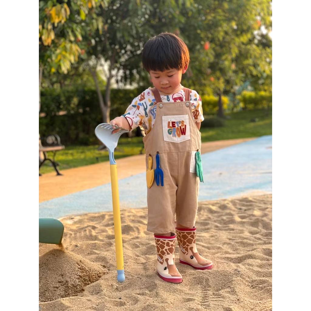 คราดขนาดใหญ่ , ของเล่นเสริมพัฒนาการ, ของเล่นเด็ก, สื่อการสอน , ของเล่นหาดทราย ,ชุดของเล่นชายหาด,สินค้าพร้อมส่ง