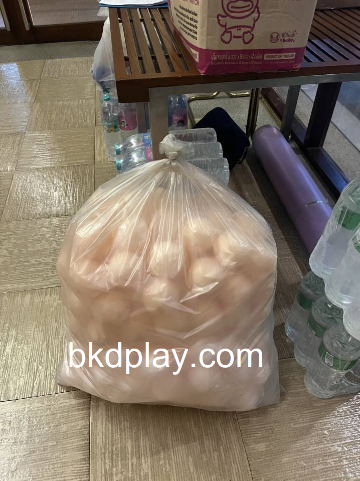 ลูกบอลพาสเทลสีอ่อน ลูกบอลบ่อบอล 7.5 ซม. ลูกบอลเลือกสีได้ สีละ100 ลูก ลูกบอลบ้านบอล ลูกบอลพลาสติกหนา ทนทาน สีสดสวย ผลิตในไทย ของเล่น พร้อมส่ง