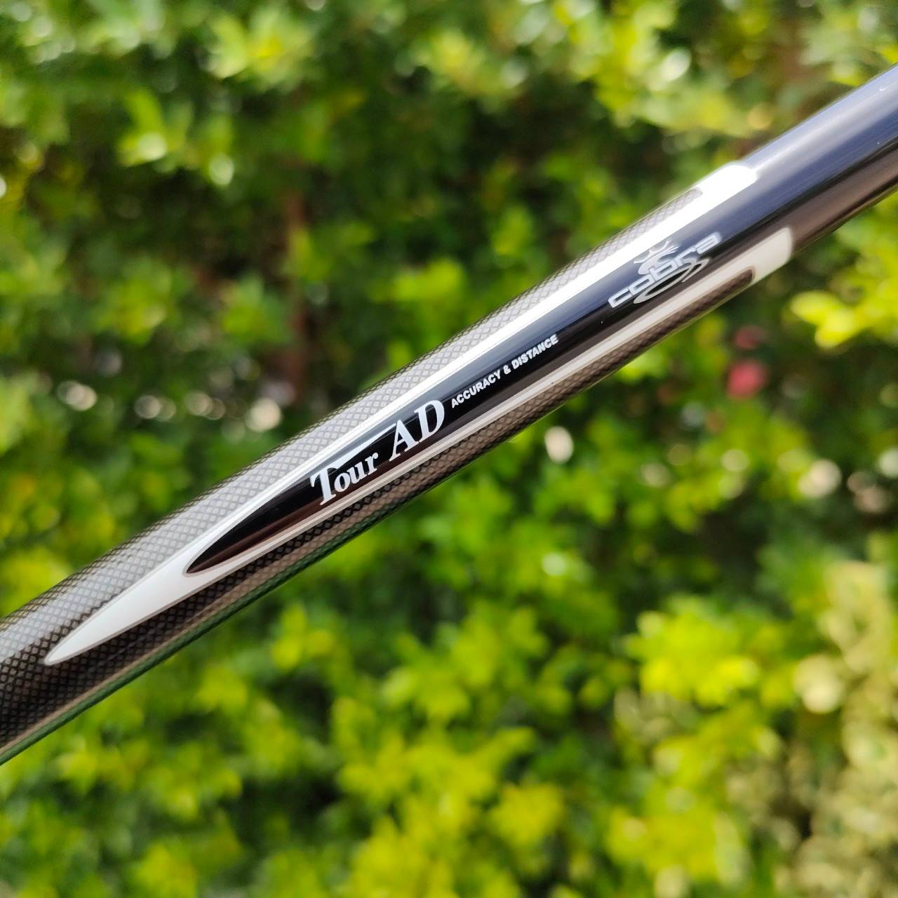 FW3 KING COBRA S3 ก้าน TOUR AD FLEX S ก้านเบาเพียงแค่ 50 กรัม COBRA มุ่งเน้นใส่เทคโนโลยี ให้ไม้ออกมาตีง่ายที่สุด!! ใช้วัสดุพรีเมี่ยมทั้งหมด ตีดีมากๆ ทั้งง่าย และไกล เสียงเพราะครบเครื่อง!! ไม้กอล์ฟมือสอง ของแท้ BY NakaraLuxurious