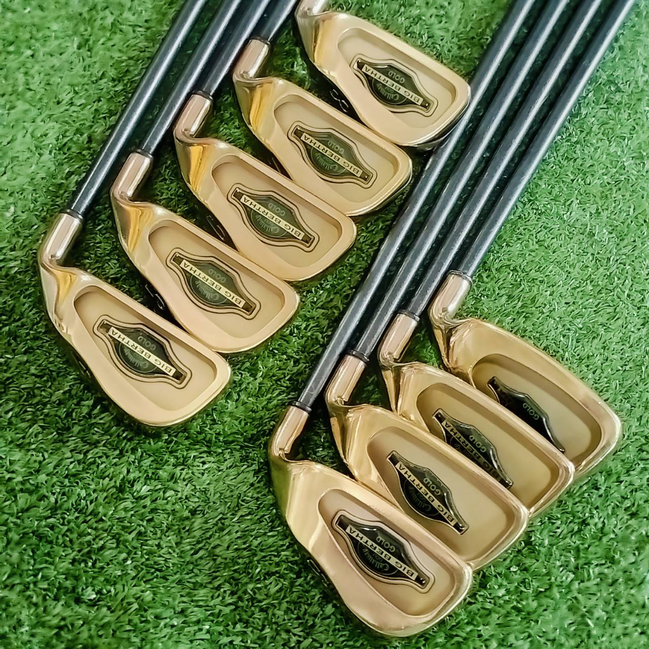 ชุดเหล็ก Callaway BIGBERTHAR GOLD ผลิตจากวัสดุ ทองแดงเบริลเลียม ( BeCu ) ปัดเงาให้เรียบร้อย สวยระดับนางฟ้า หรูหรามาก ไม้กอล์ฟพรีเมี่ยมมือสอง By NakaraLuxurious