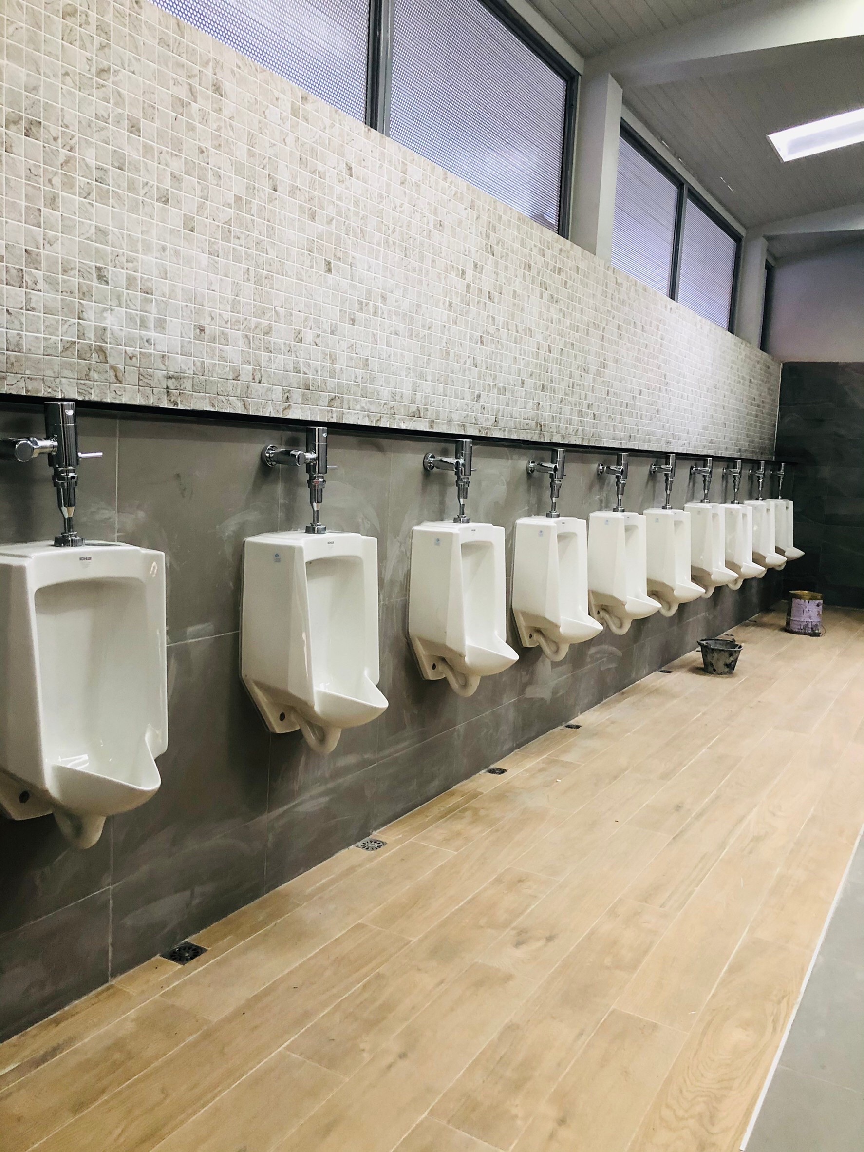 รร.ฤทธิยะวรรณาลัย(ดอนเมือง) งานสร้างห้องน้ำ45ห้อง