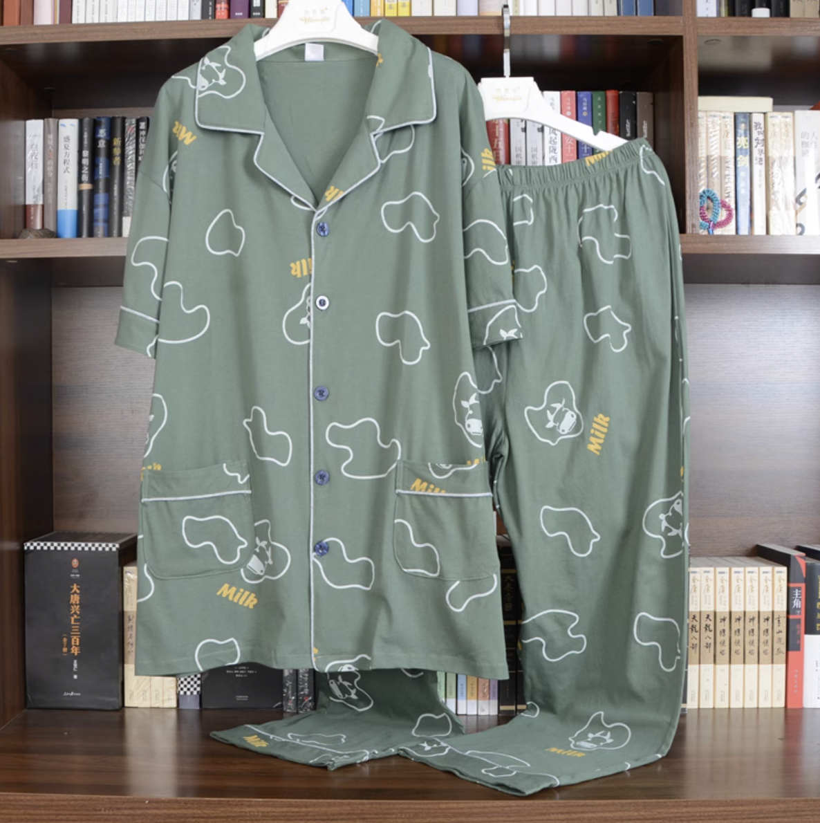 ชุดนอนผู้ชายอ้วน ไซส์ใหญ่ แขนสั้น-ขายาว ลายวัว ผ้าเนื้อดี ใส่สบาย