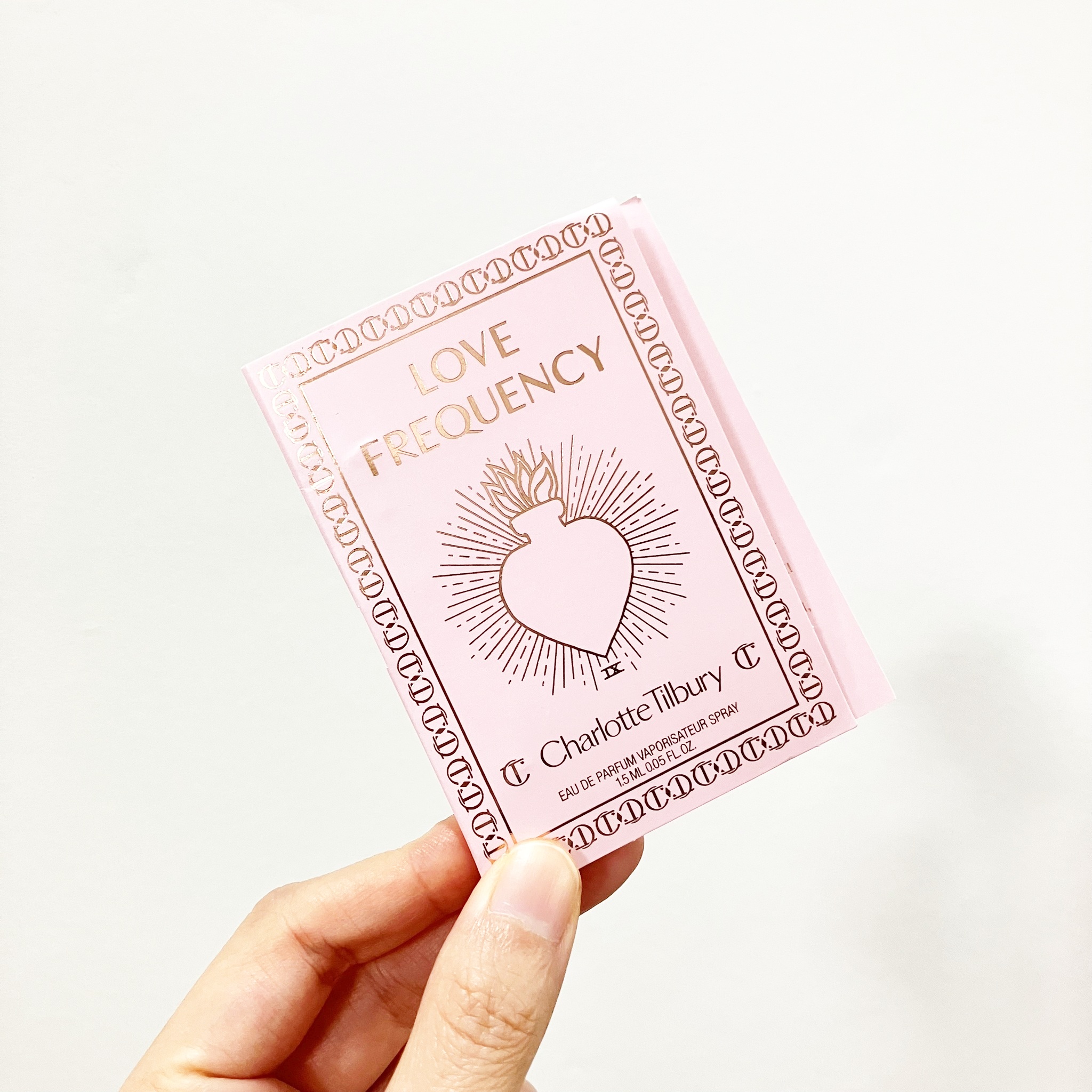 น้ำหอม Vial Charlotte Tilbury Love Frequency EDP