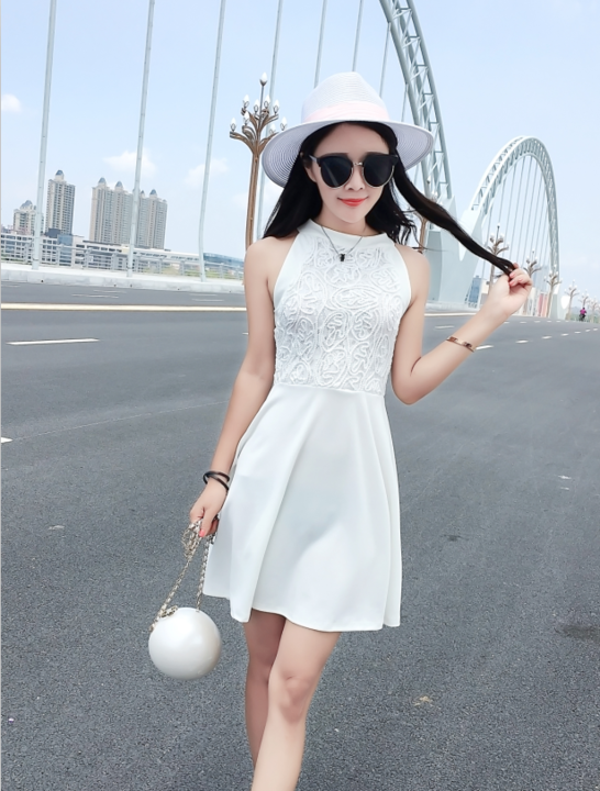 ชุดเดรสแฟชั่นเกาหลี แขนกุด ช่วงบนตัดต่อลายลูกไม้ ตามแบบ มีสีขาว และ ดำ