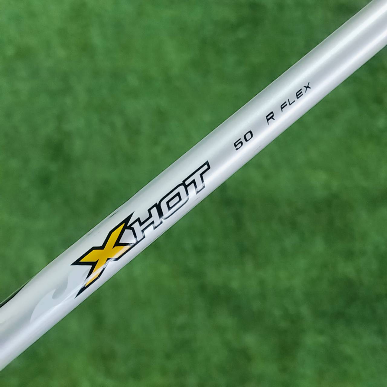 ชุดเหล็ก Callaway X-HOT สุดร้อนแรง เป็นเหล็กที่ง่าย และตีมันส์ในเหล็กเดียว สภาพสวยเดิมทุกเหล็ก สติ๊กเกอร์ครบ ก้านกราไฟต์เบาแค่ 50 กรัม ไม้กอล์ฟพรีเมี่ยมมือสอง ของแท้ By NakaraLuxurious