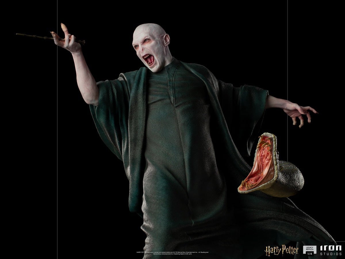 [สั่งจอง]Iron Studios WBHPM44021-14 1/4 Legacy Replica: Harry Potter - Voldemort and Nagini