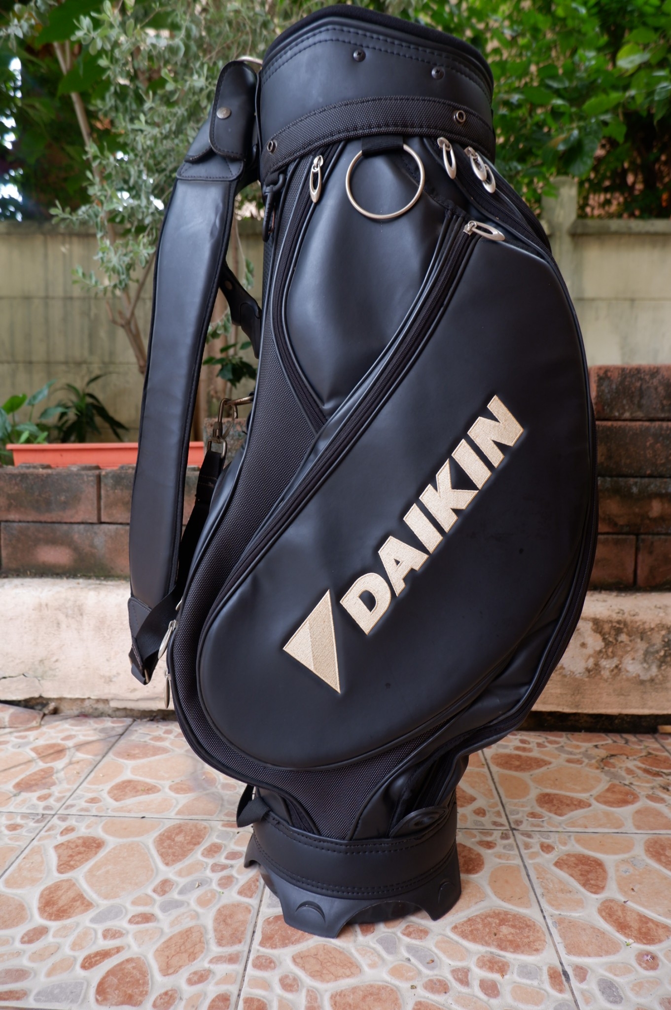 ถุงกอล์ฟ มือสอง daikin yothina