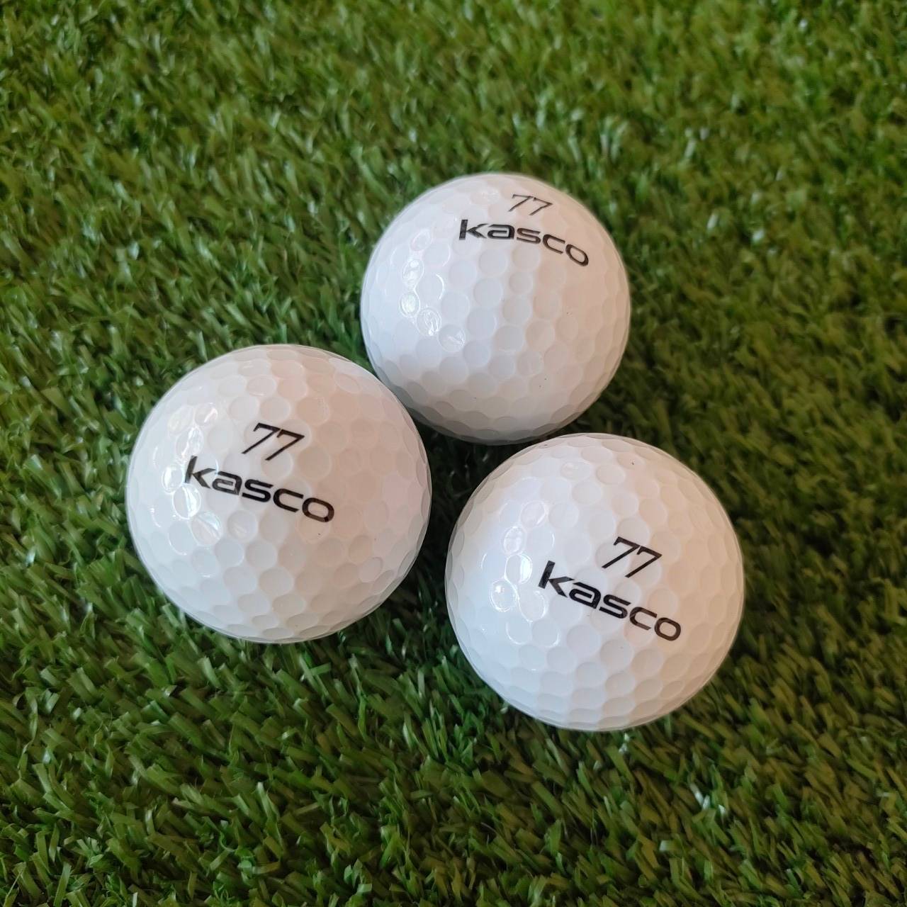 ลูกกอล์ฟ KASCO XD401 1 หลอดมี 3 ลูก สีขาว เน้นตีไม่แรงช่วยให้ไกลจัด!!! ไม้กอล์ฟมือสอง ของแท้ BY NakaraLuxurious