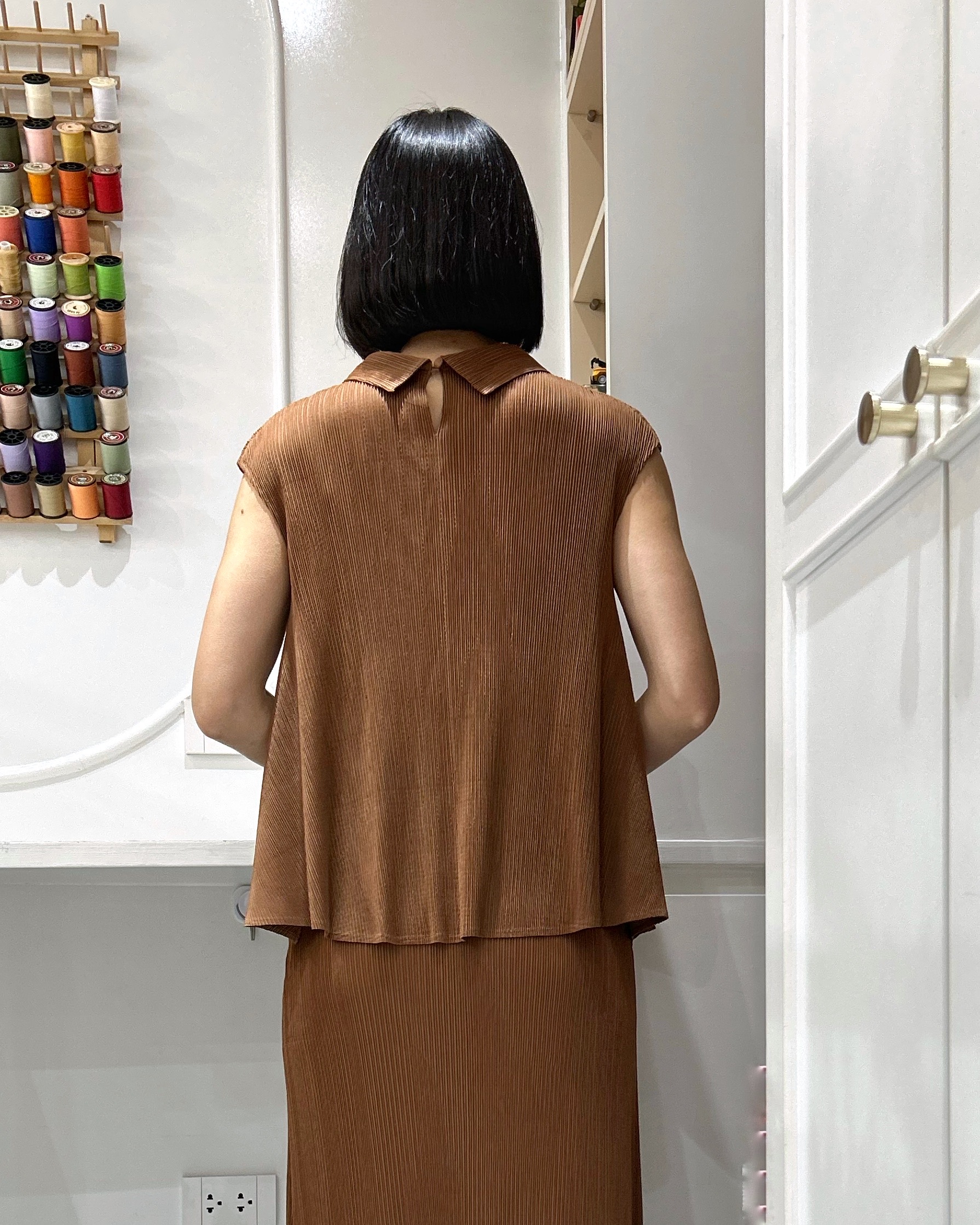 2MUAY รุ่น GJO11530 เสื้ออัดพลีท PETER PAN COLLAR PLEATED TOP 10 สี FREE SIZE