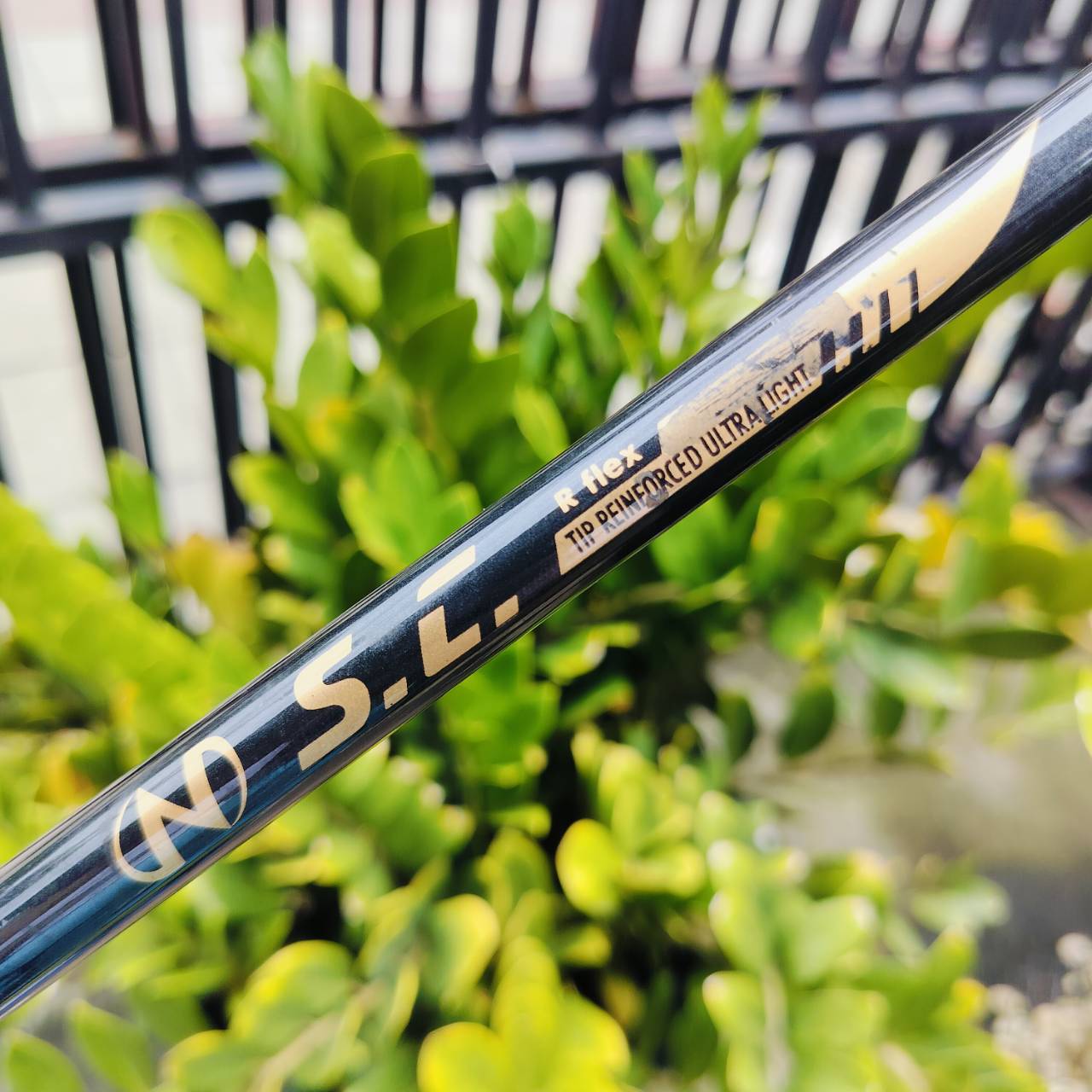 FW9 S.C.PRO องศา 27 ก้าน S.C. FLEX R เป็นแบบ SHALLOW FACE ตีผ่านพื้นได้ง่าย โดนลูกง่าย และลูกลอยง่าย สบายๆเลยค่ะ ไม้กอล์ฟมือสอง ของแท้ By NakaraLuxurious