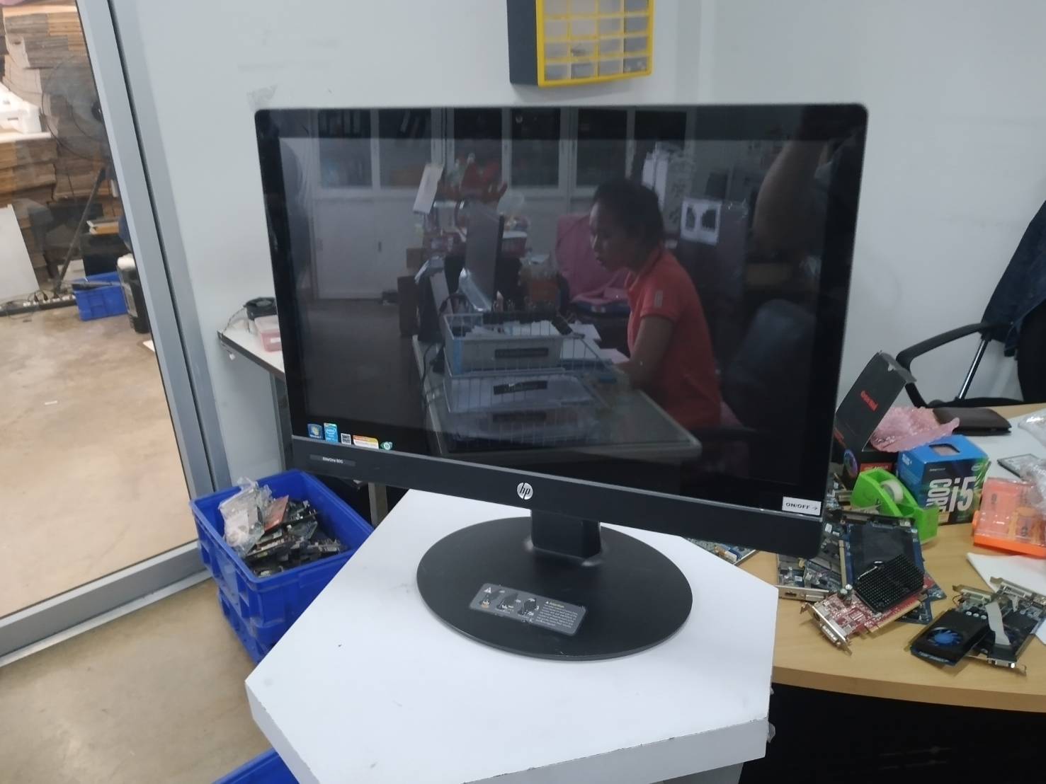 HP EliteOne 800 G1 AIO All in One Desktop จอขนาด 23 นิ้ว ทัสกีนด้วย