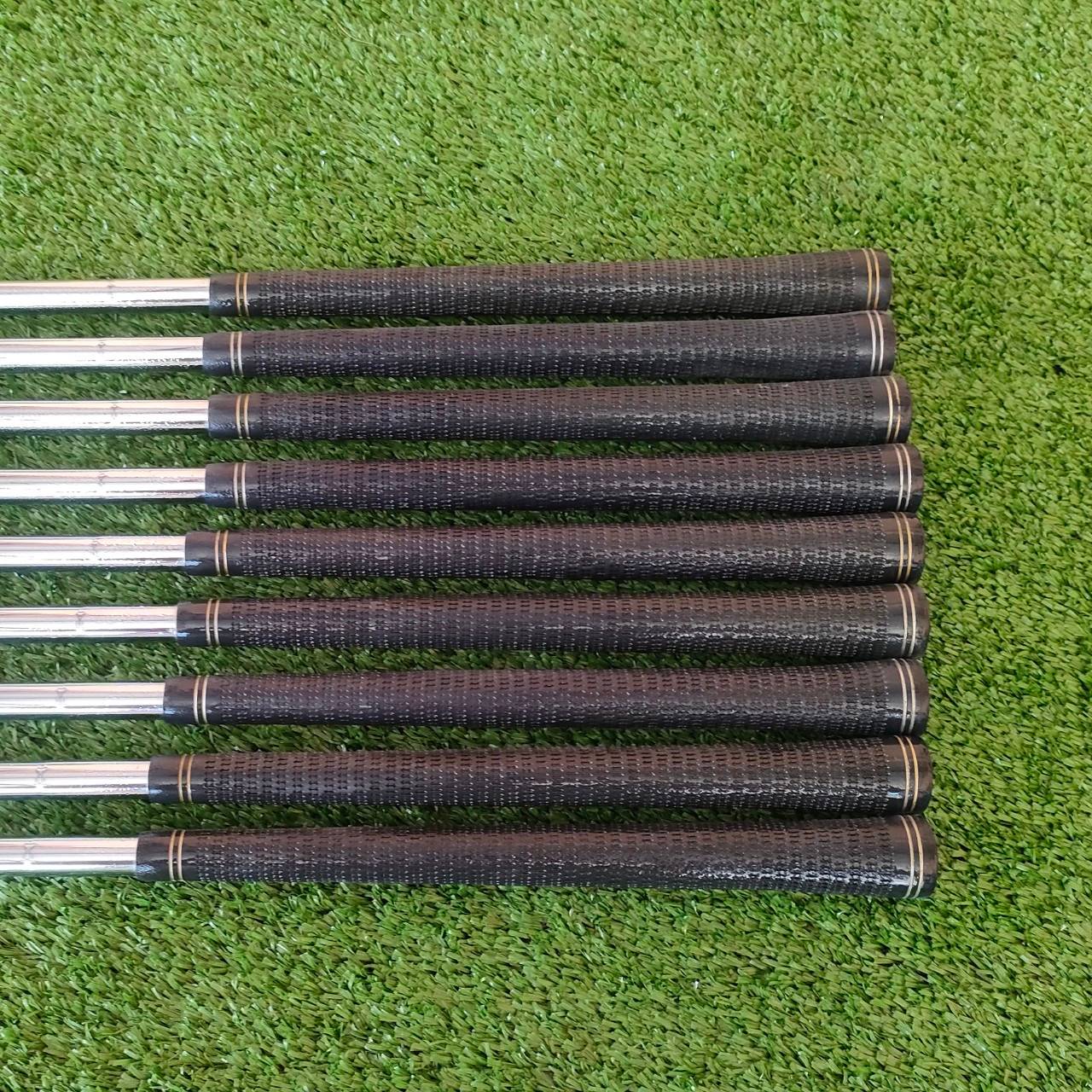 ชุดเหล็ก MERCURY X-11 มีเหล็ก 3-9 เเละ PW SW ก้าน TRUETEMPER R เหล็ก Cavity ลึก ตีง่ายมากๆ ตีไกล แม่นยำครับ