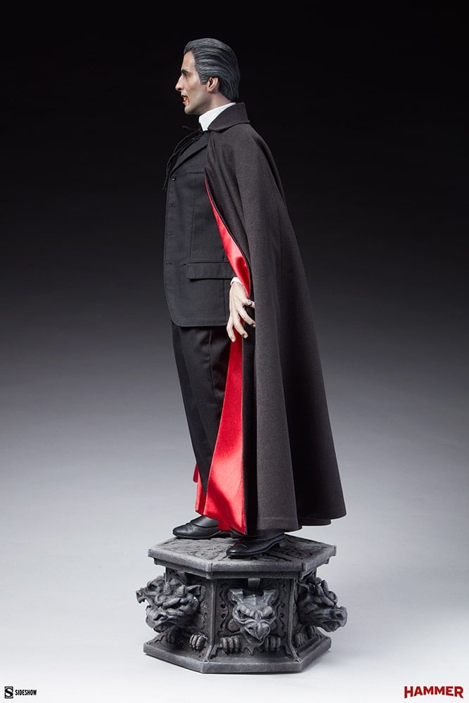 [สั่งจอง]Sideshow : Dracula Premium Format Figure