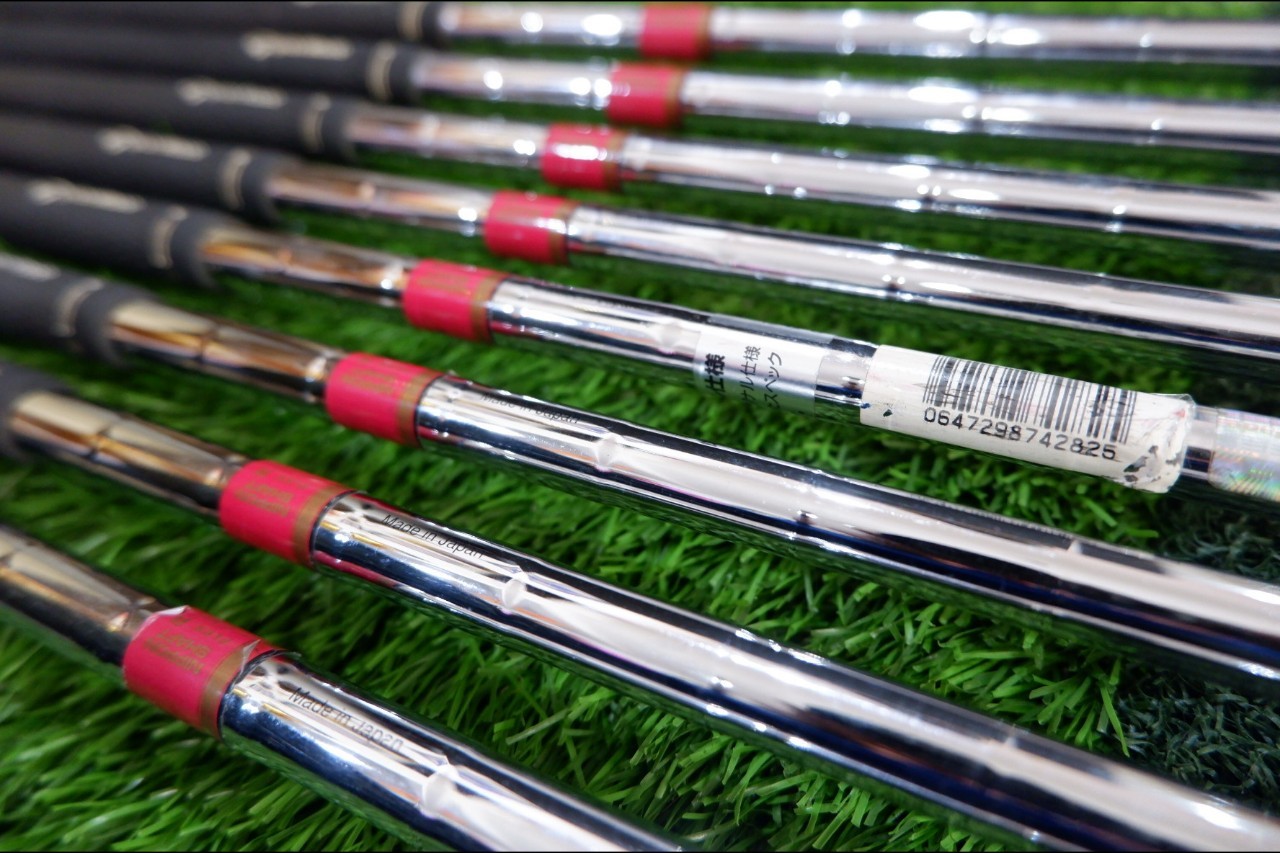 IRONSET TAYLORMADE R7