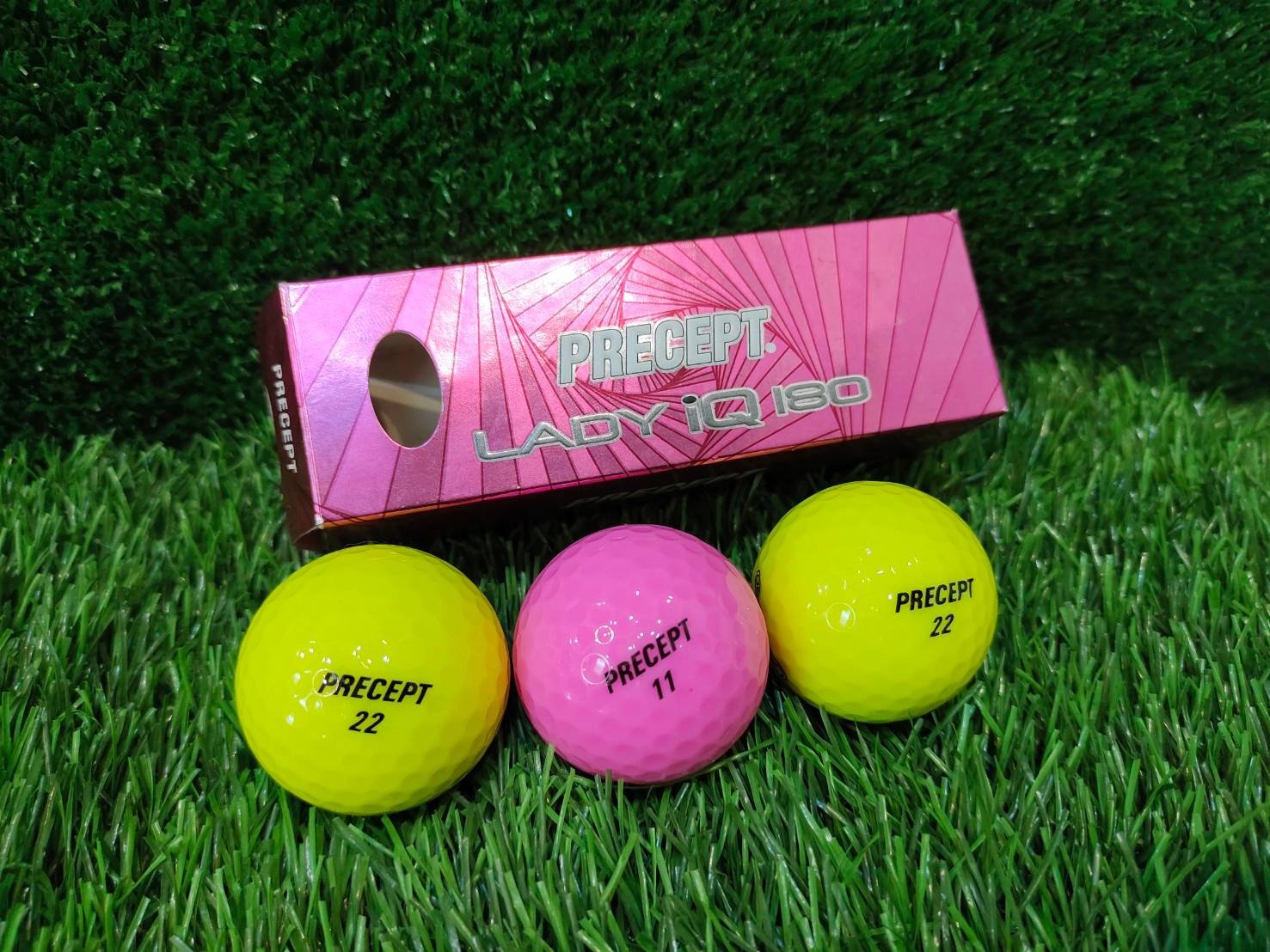 ลูกกอล์ฟ PRECEPT LADY IQ180