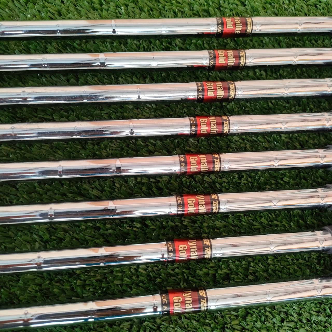 ชุดเหล็ก MAXFLI REVOLUTION มีเหล็ก 3-9 เเละ PW ก้าน DYNAMIC GOLD R300