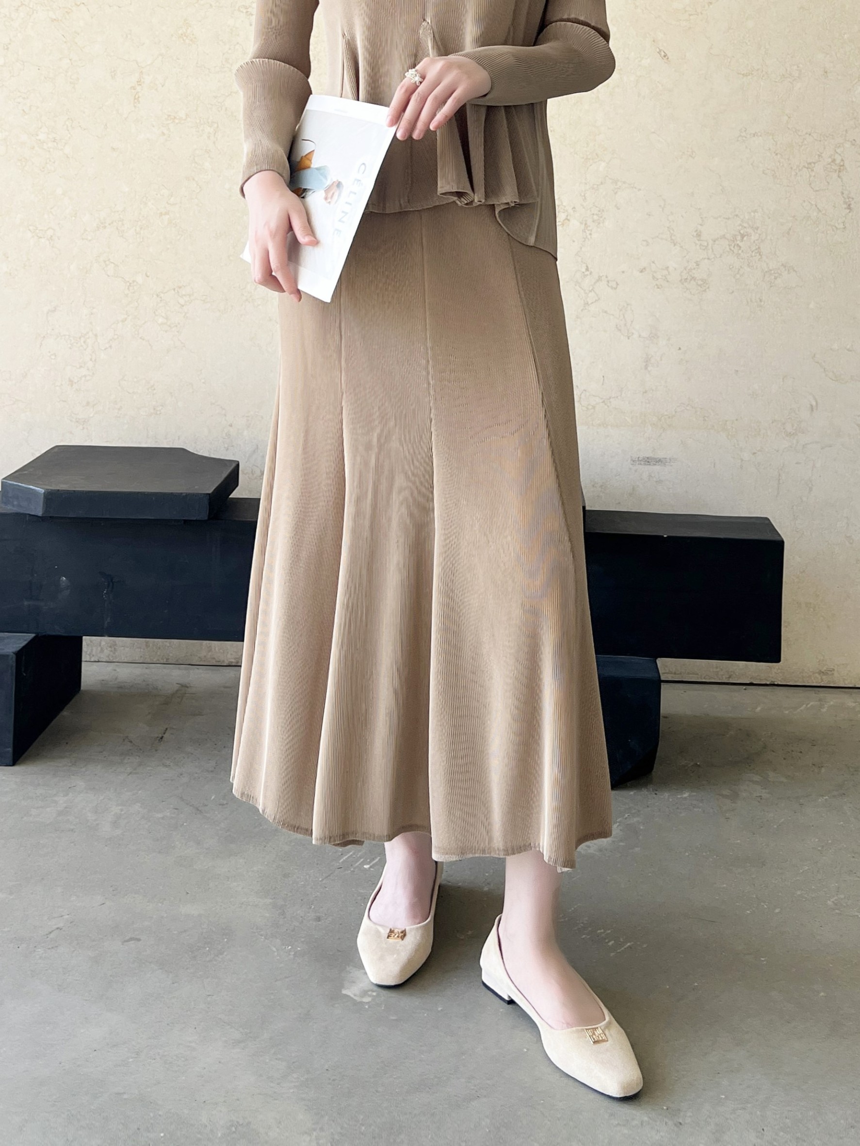 ปรับราคาลง20%!! ยาว 34นิ้ว! 2MUAY รุ่น GJO1744 กระโปรงพลีทคุณภาพ MERMAID PLEATED SKIRT 9 สี FREE SIZE