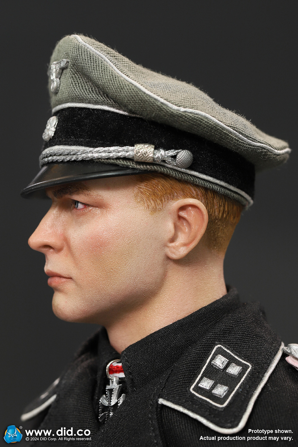[สั่งจอง] DID D80176 1/6 : WWII German Commander - Max