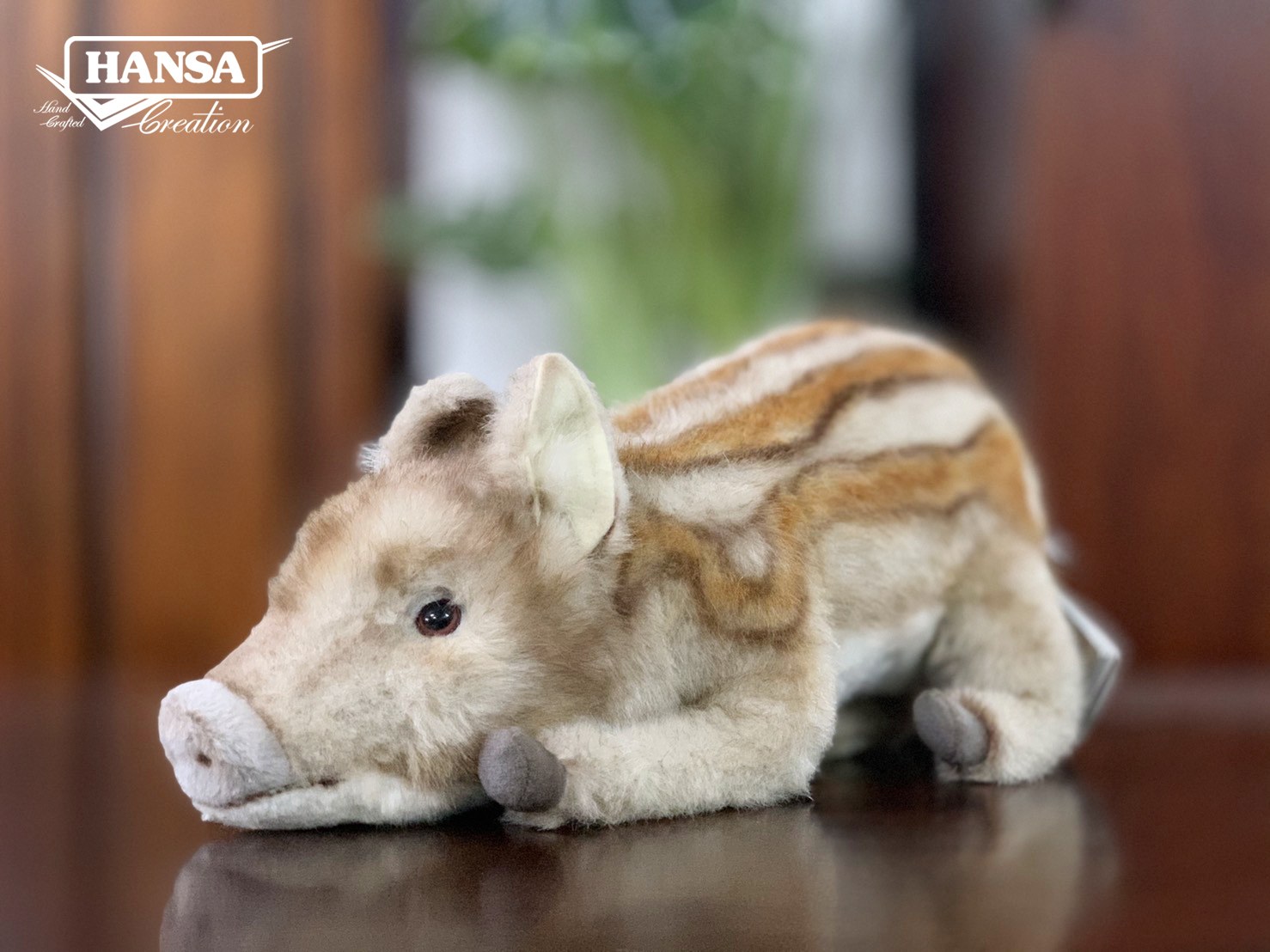 5027 Wild Pig Baby Laying 37 cm.L