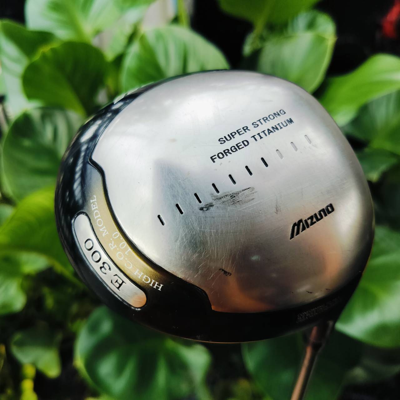 Driver MIZUNO E300 องศา 10 ก้านเด็ด!!! PROJECT X HZRDUS 5.5 เป็นหัว SUPER STRONG FORGED TITANIUM และหน้าเด้ง HIGH C.O.R. ตีไกลมากกก ไม้กอล์ฟพรีเมี่ยมมือสอง ของแท้ By NakaraLuxurious