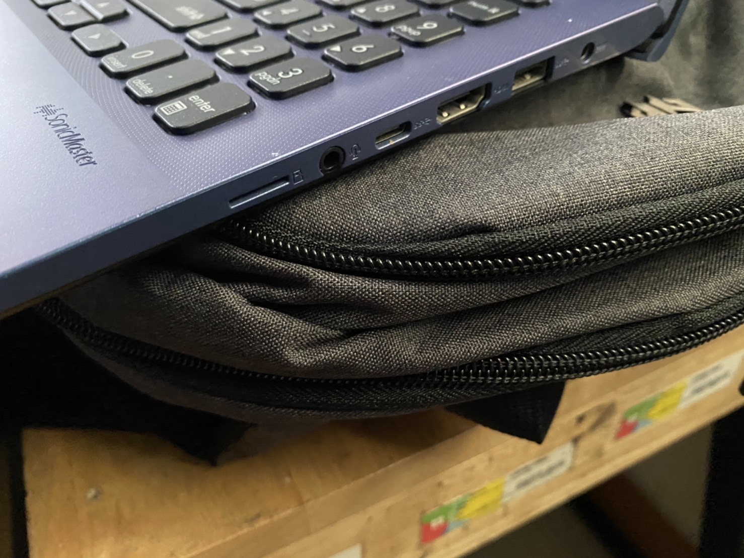 Asus vivobook X512D