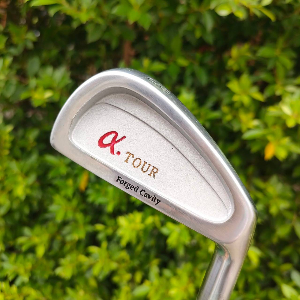 ชุดเหล็ก KENT α .TOUR FORGED CAVITY ของใหม่ ในซีล แต่มี กริพนึงมีตำหนิ รูปสุดท้าย มีเหล็ก 3-9 เเละ PW SW ก้าน KENT α-TOUR FLEX R เป็นเหล็ก FORGED CAVITY สุดพรีเมี่ยม!! ไม้กอล์ฟมือหนึ่ง ของแท้ BY NakaraLuxurious