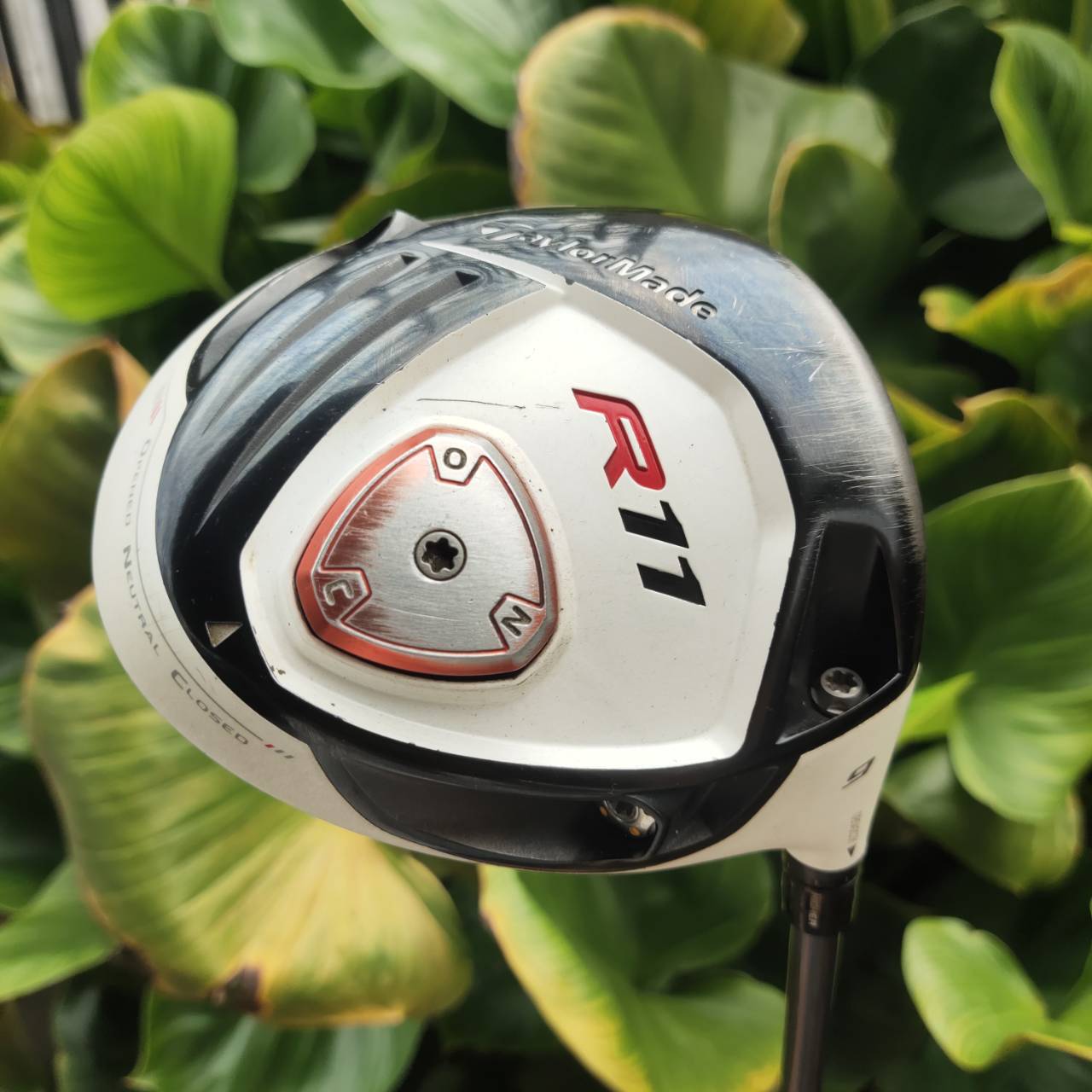 Driver TaylorMade R11 – Loft 9° ดีไซน์หัวขาวสุดโดดเด่น พร้อมระบบปรับแต่งได้ทุกมุม!