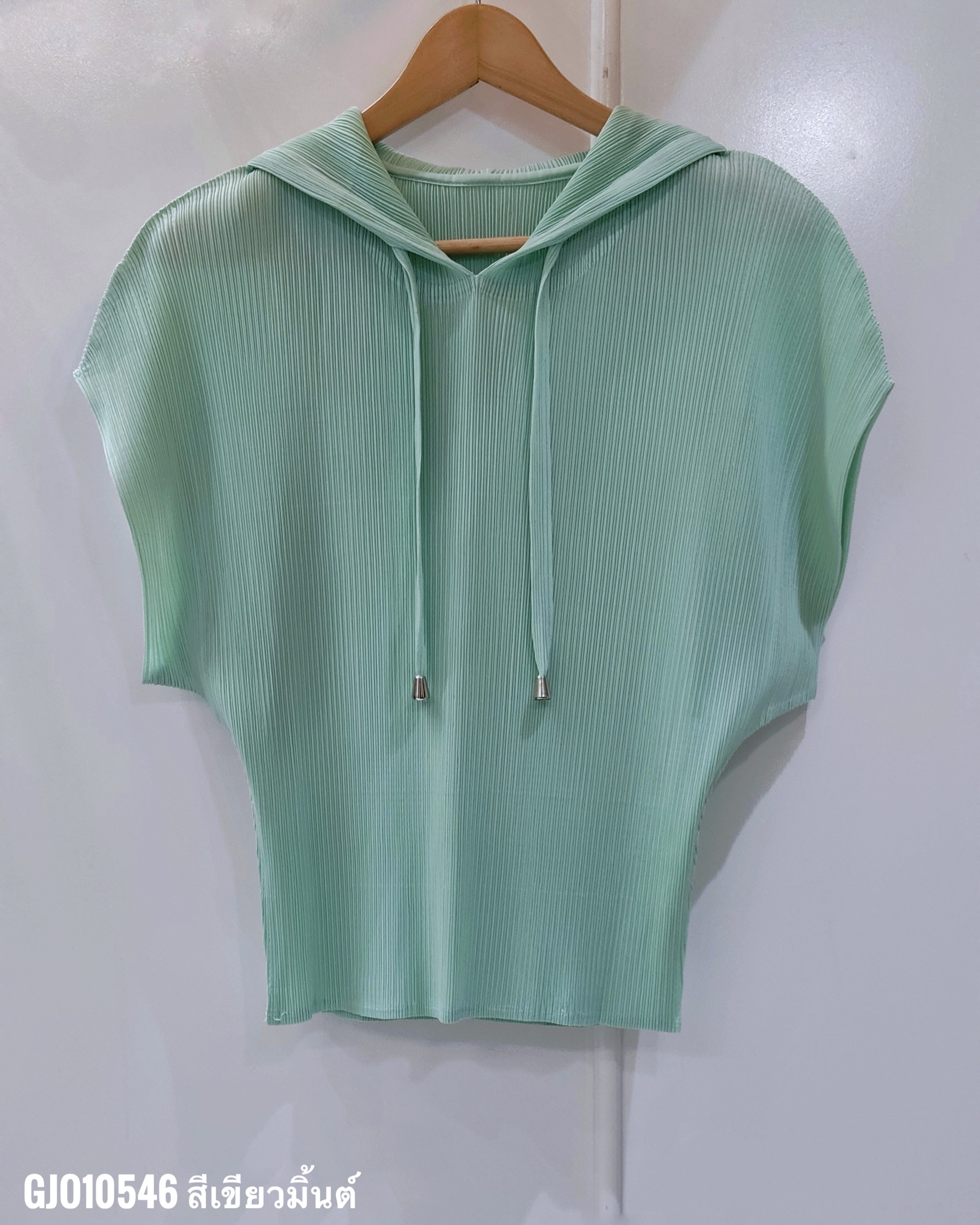 2MUAY รุ่น GJO10546 เสื้ออัดพลีท SHORT SLEEVE PLEATED HOODED PLEATED TOP 10 สี FREE SIZE
