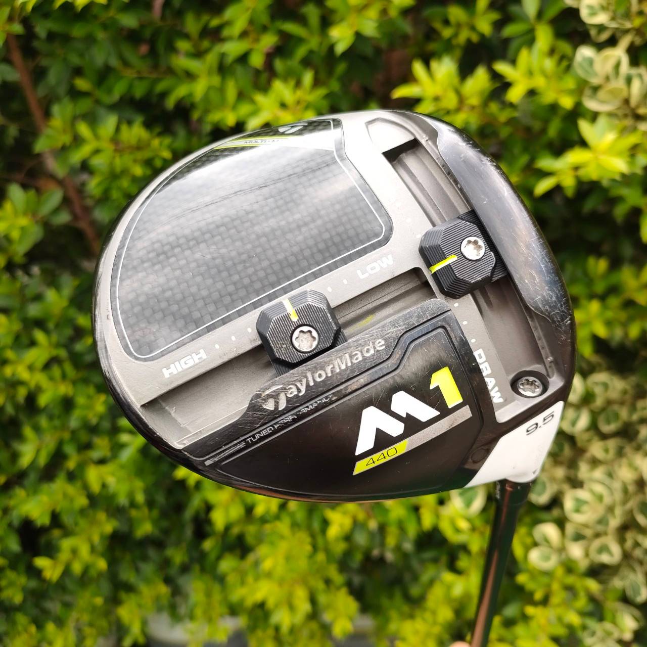 DRIVER TAYLORMADE M1 องศา 9.5 ก้าน FUJIKURA ATMOS FLEX R5 * M1 รุ่นใหม่ * กระดองเคฟล่า HI - END , ก้านพรีเมี่ยม ไม้กอล์ฟมือสอง ของแท้ BY NakaraLuxurious