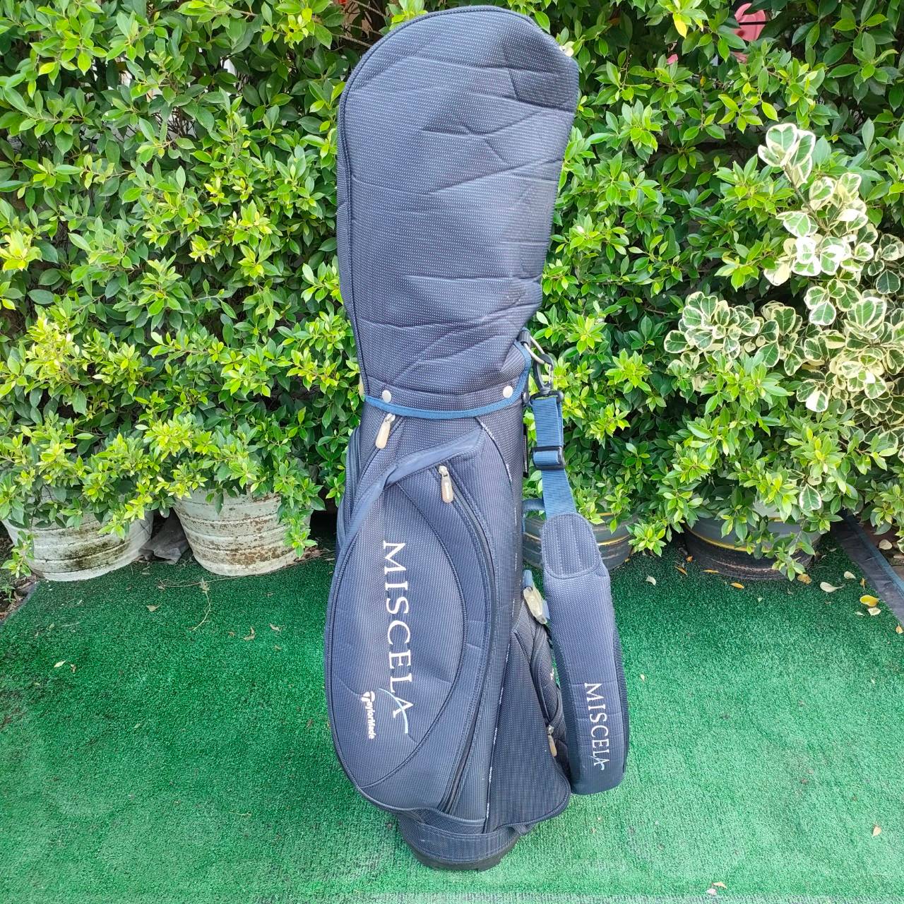 **ไม้กอล์ฟสำหรับผู้หญิง** FULLSET TAYLORMADE MISCELA ใช้ดีกว่าชุดจากจีนเยอะมากๆ เป็นก้านเบาพรีเมี่ยมจริงๆ หัวไม้หัวใหญ่ หน้าเด้ง ตีตรง ไม้ช่วยเพิ่มระยะให้อย่างดี ไม้กอล์ฟมือสอง ของแท้ BY NakaraLuxurious