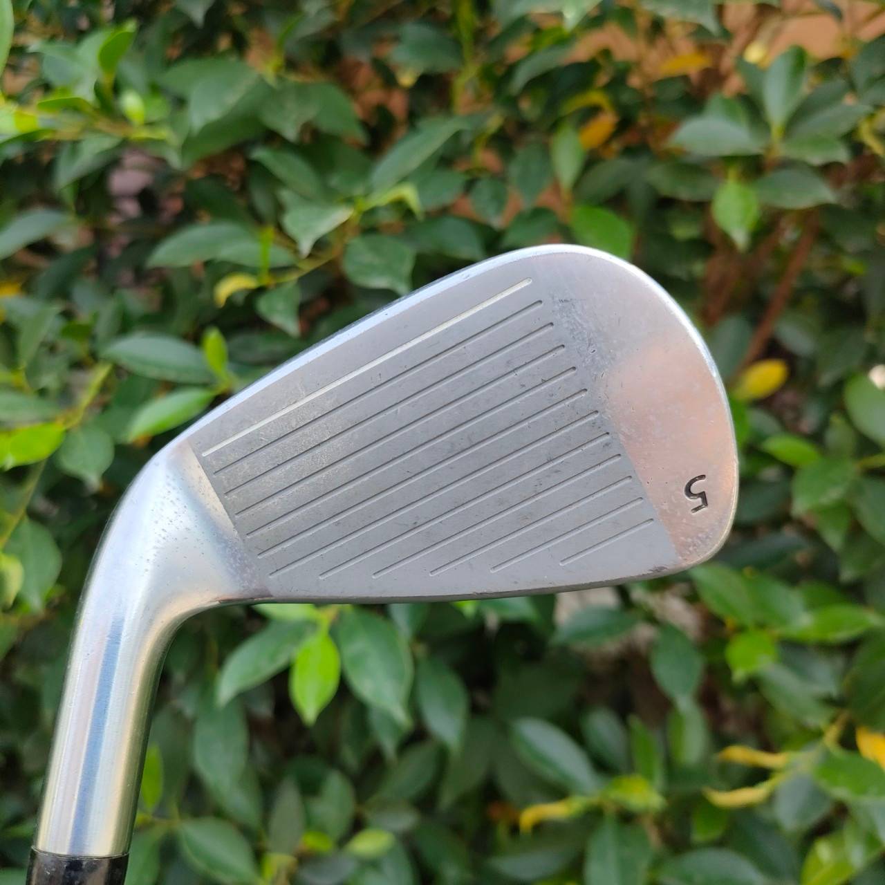 เหล็ก 5 PRGR TR-X MODEL 910 เหล็กพรีเมี่ยมญี่ปุ่น ด้านในโปร่ง ทำให้ตีง่ายมากๆ และแน่นมากๆครับ