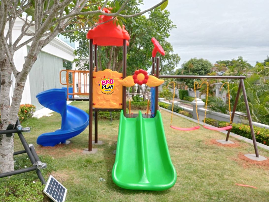 เครื่องเล่นสนามกลางแจ้ง เครื่องเล่นสนามในร่ม, เม่นน้อยกับเหล่าเพื่อนรัก ,สไลเดอร์, กระดานลื่น, ของเล่น,ครุภัณฑ์สนามเด็กเล่น, สพฐ,โครงการโรงเรียนประชารัฐ