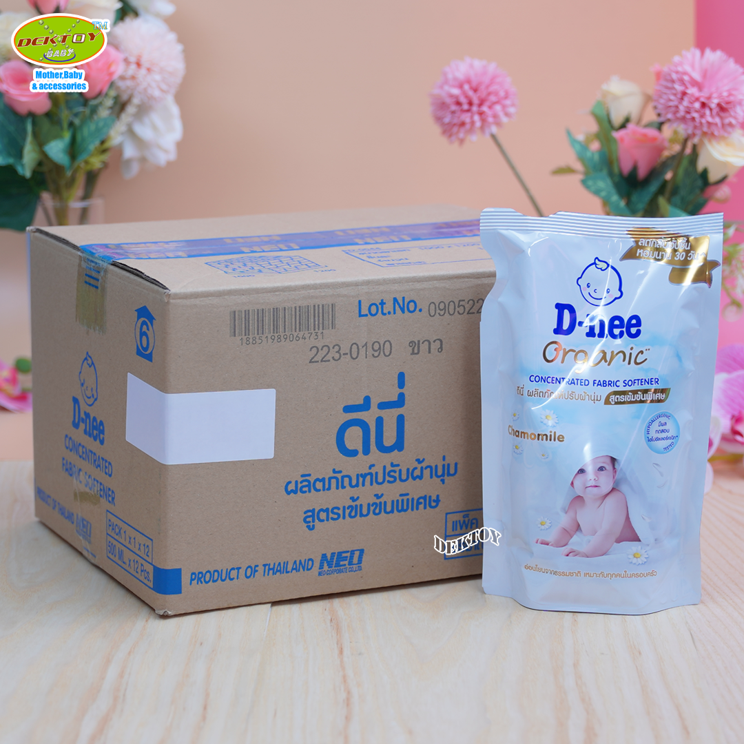 12 ถุงยกลัง Dnee ดีนี่ น้ำยาปรับผ้านุ่มสูตรเข้มข้นพิเศษ ออร์แกนิค คาโมมายล์ สีขาว 500 มล.