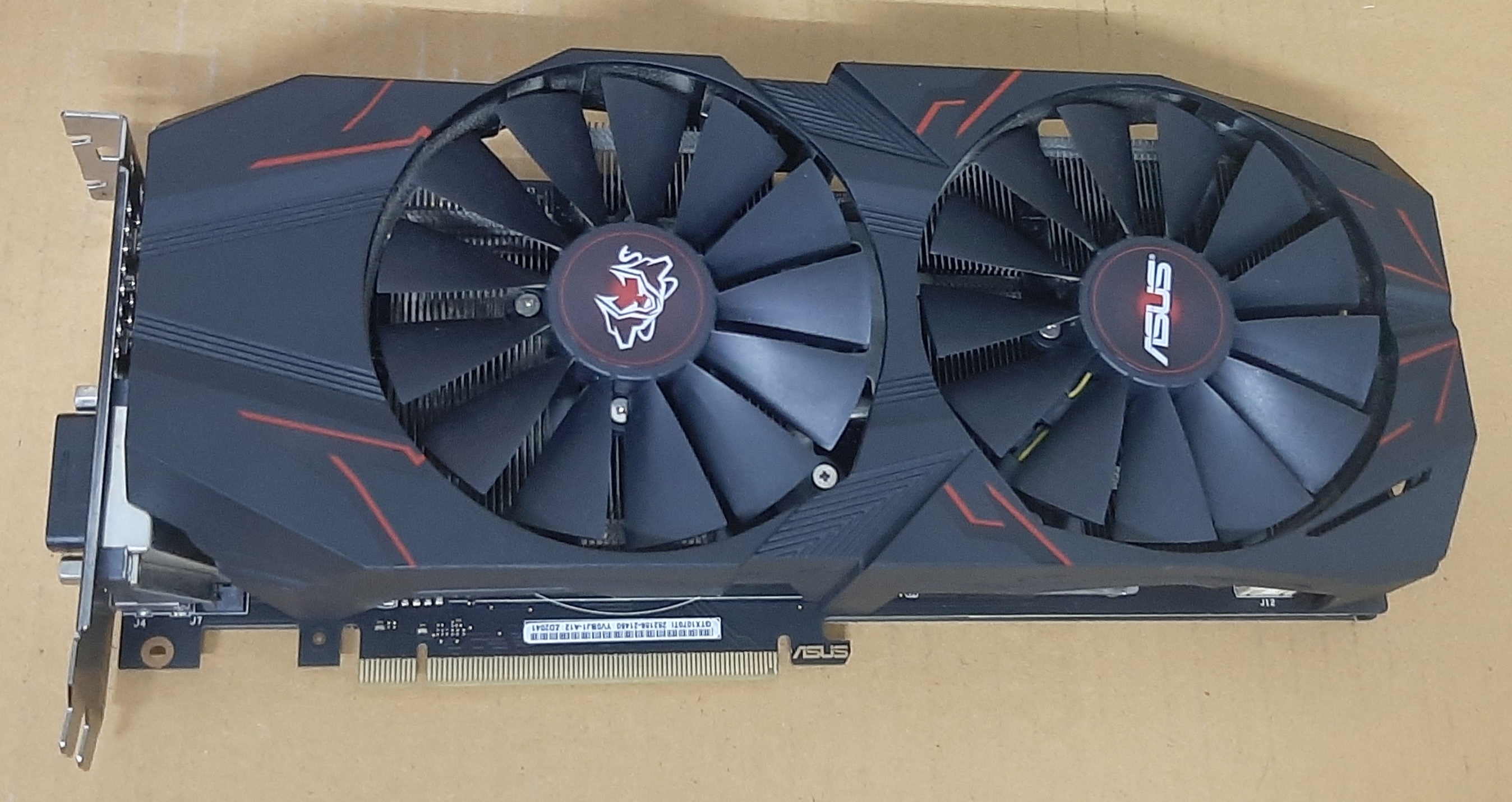 การ์ดจอแสดงผล VGA มือสอง ยี่ห้อ Asus รุ่น GTX 1070Ti 8GB DDR5 ประกันร้าน 1 เดือน