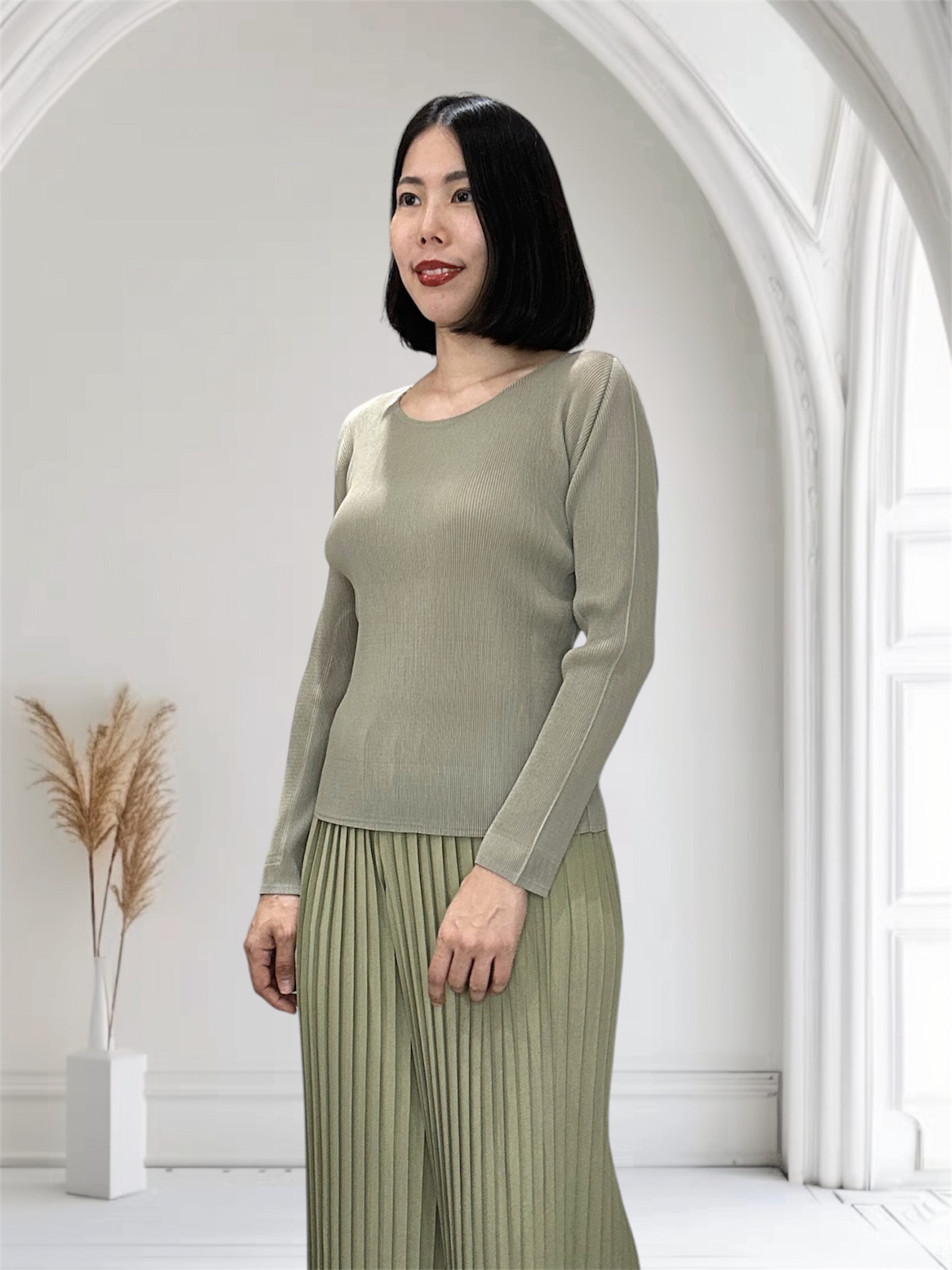 2MUAY รุ่น GJO1826 เสื้อพลีทคุณภาพ LONG SLEEVE SCOOP NECK PLEATED TOP 6 สี FREE SIZE