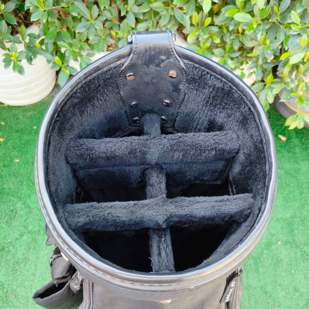 ถุงกอล์ฟ 23e VINGT-TROIS ARRONDISSEMENTS มือสอง