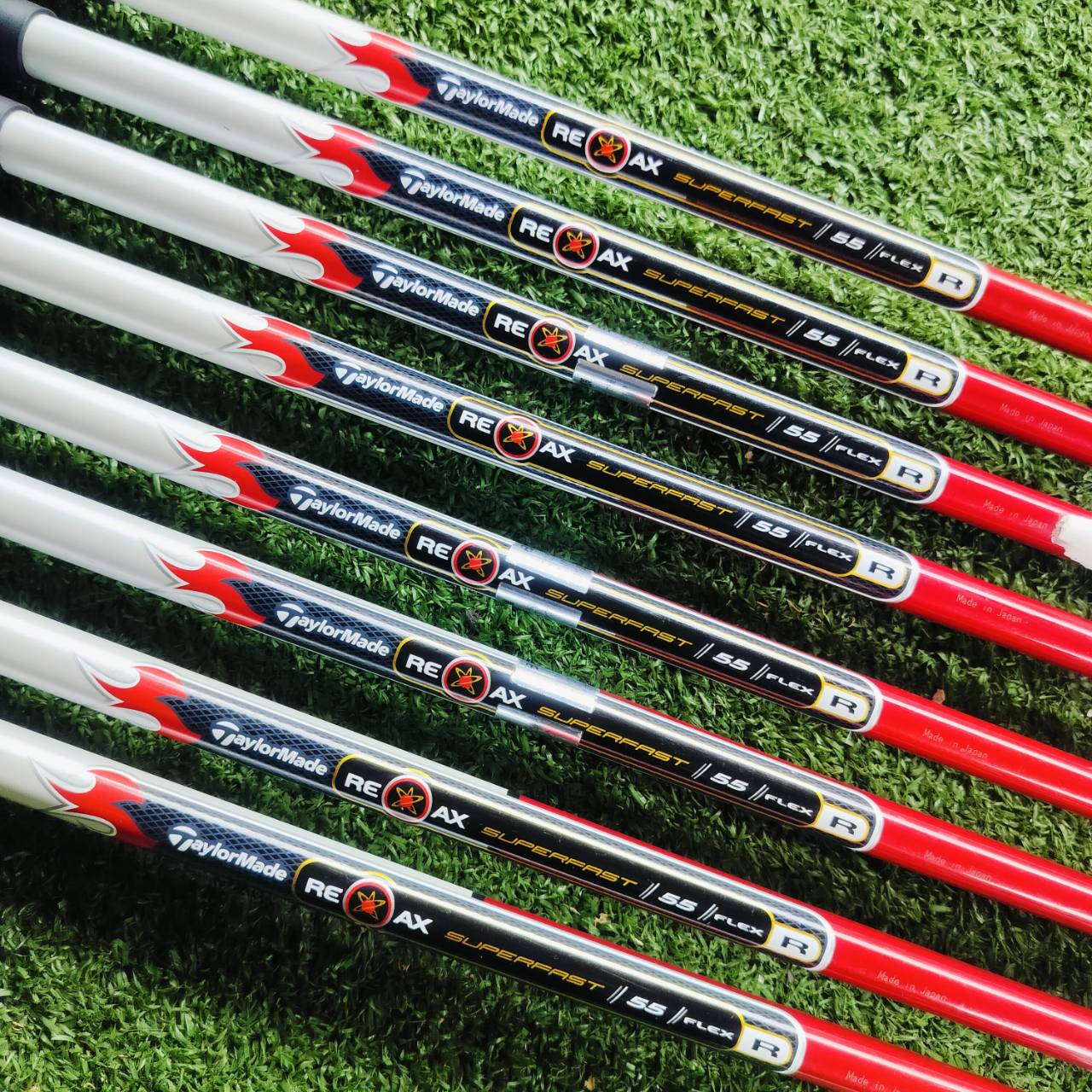 *** ไม้กอล์ฟมือซ้าย *** ชุดเหล็ก Taylormade BURNER มีเหล็ก 5 6 7 8 9 PW AE SW ก้าน RE*AX SUPERFAST FLEX R ชุด BURNER อยู่ในซีรี่ที่ตีง่ายที่สุด ไม้กอล์ฟพรีเมี่ยมมือสอง ของแท้ By NakaraLuxurious