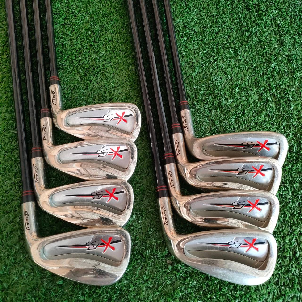 ** ไม้กอล์ฟสำหรับผู้หญิง ** ชุดเหล็ก X5 FORGED มีเหล็ก 4-9 เเละ PW SW ก้าน MEMORY ACTION FLEX L เหล็ก FORGED CAVITY ตีทั้งง่าย นุ่มพรีเมี่ยม รุ่นนี้ออกใหม่ 4 หมื่น บาท