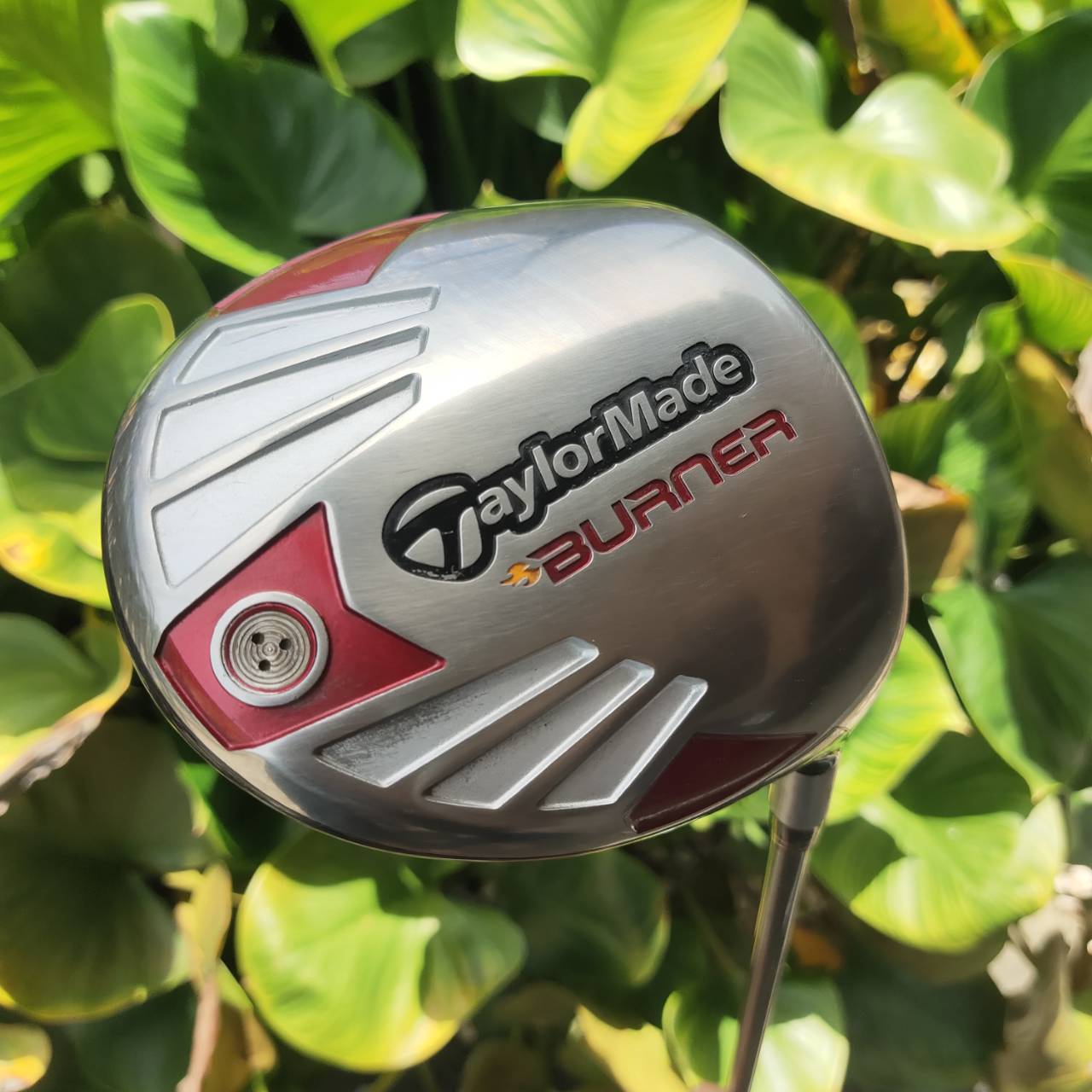 Driver TaylorMade Burner 9.5° ตีง่าย & forgiveness สูง ดีไซน์ Burner Head ช่วยให้ตีตรงง่ายขึ้น