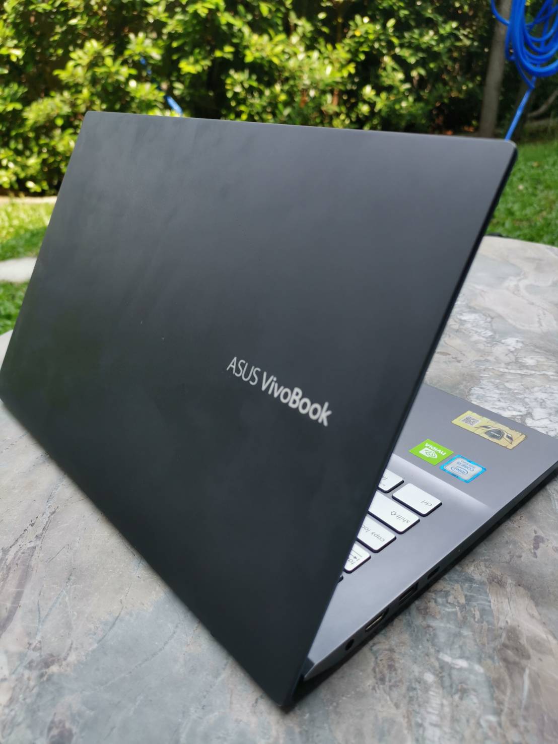 โน้ตบุ๊ค Notebook Asus Vivobook S14(i5-8265U/8GB/M.2 512GB)+Adapter+กระเป๋า ฝุ่นในจอ จอมี Bright