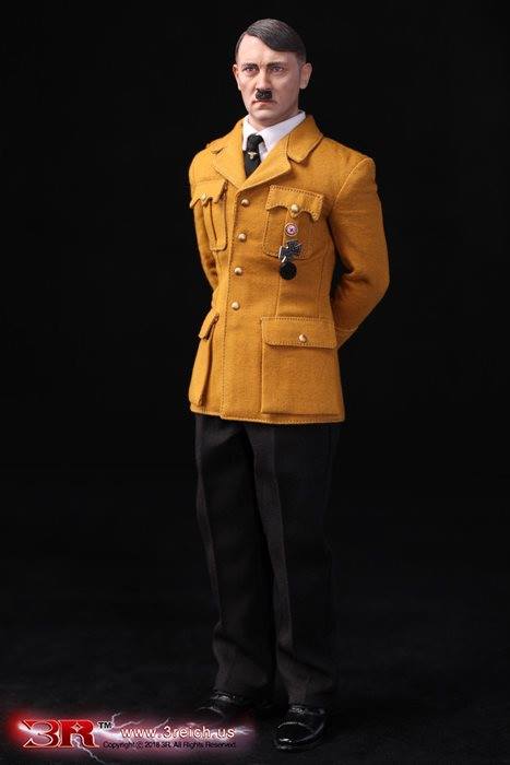 [สั่งจอง]ท่านผู้นำหนวดจิ๋ม 3R GM641 Adolf Hitler 1/6 (1889 - 1945) Version B