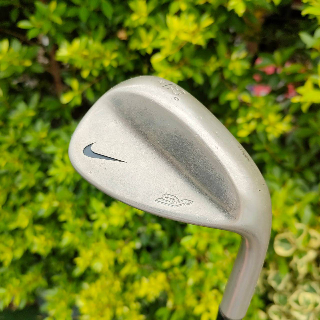 WEDGE NIKE SV องศา 52 BOUNCE 10 ก้าน DYNAMIC GOLD FLEX S400 ร่องหน้าไม้สวย ก้านแข็งหน่อยเหมาะกับ WEDGE โดยเฉพาะ ไม้กอล์ฟมือสอง ของแท้ BY NakaraLuxurious