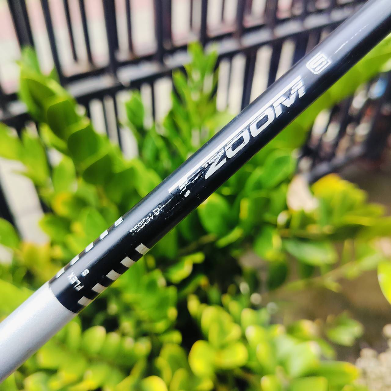 ก้าน DRIVER T-ZOOM X5 มือสอง พร้อมกริพ T-ZOOM ก้านเบาเพียงแค่ 45 กรัม เร่งสปีดได้ดีมากๆ FLEX S ความยาวก้าน 45 นิ้ว ไม้กอล์ฟพรีเมี่ยมญี่ปุ่นมือสอง ของแท้ By NakaraLuxurious