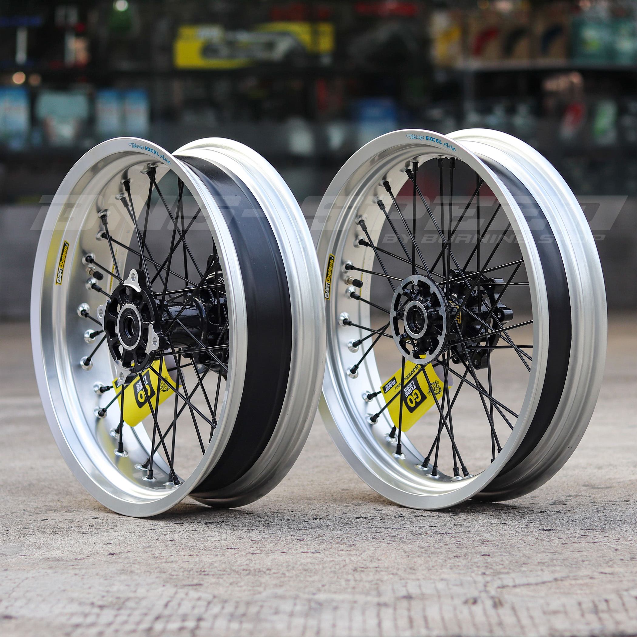 ชุดล้อโมตาด Bartubeless CRF250/300L M RALLY สีบรอนซ์เงิน