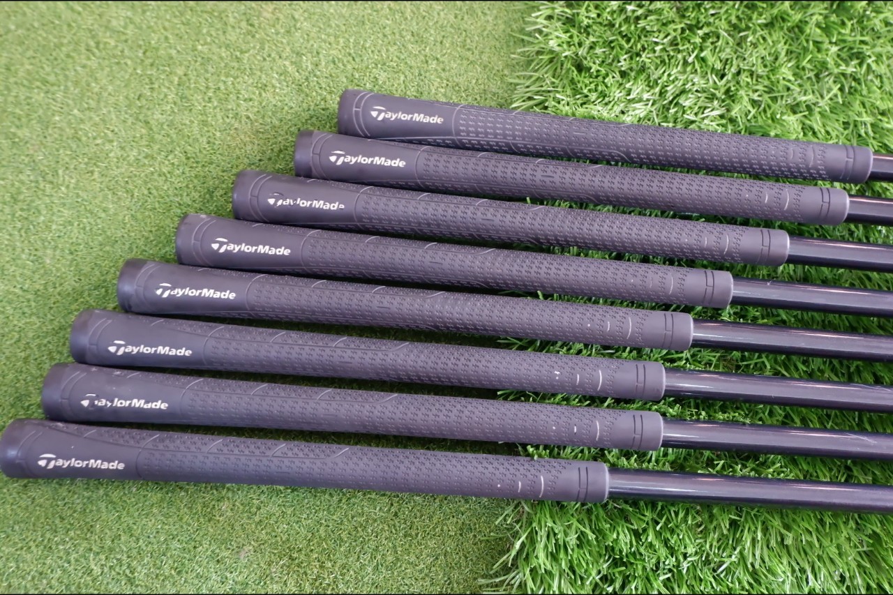 IRON SET Taylormade 320