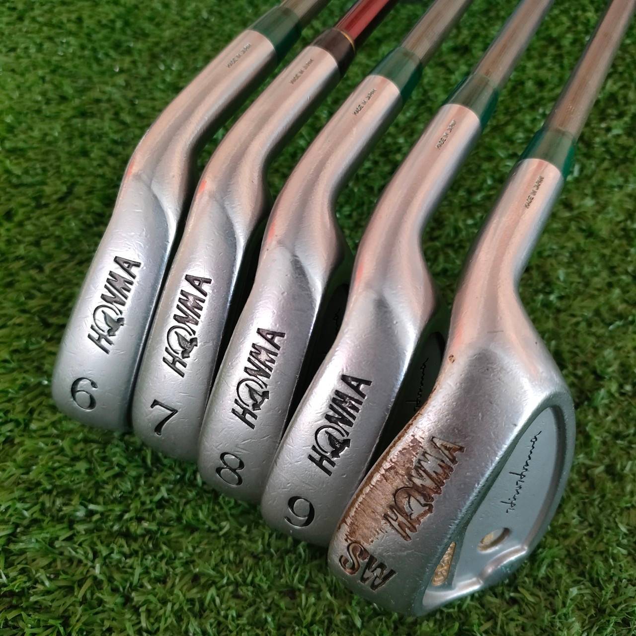 ** ไม้กอล์ฟสำหรับผู้หญิง ** ชุดเหล็ก HONMA LB606 NEW H&F มีเหล็ก 6,7,8,9,SW ก้าน SUPER LIGHT CAVITY SPECIAL ** ก้านระดับ 1 ดาว ** ไม้กอล์ฟมือสอง ของแท้ BY NakaraLuxurious